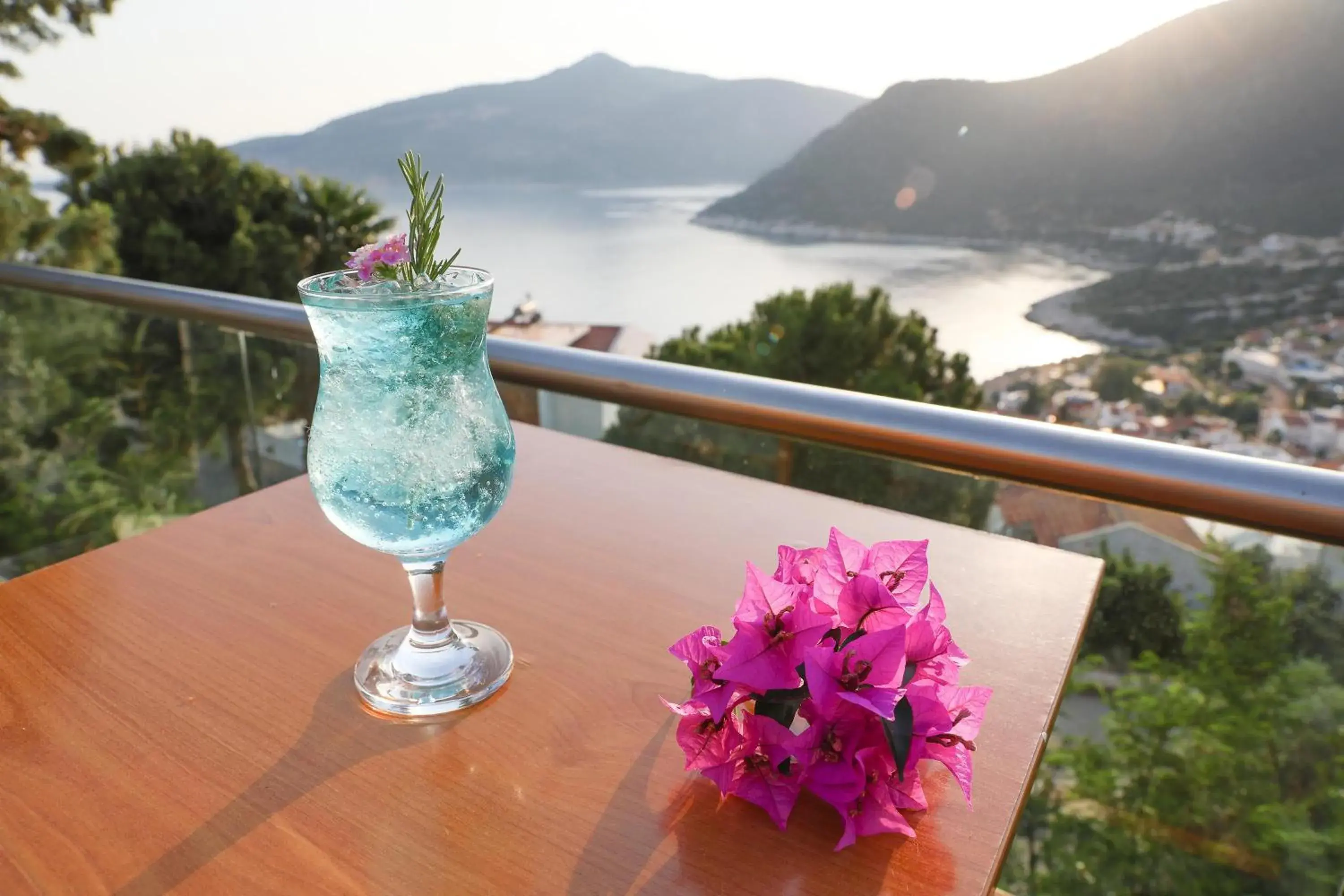 Lounge or bar in Happy Hotel Kalkan Lounge or bar in Happy Hotel Kalkan