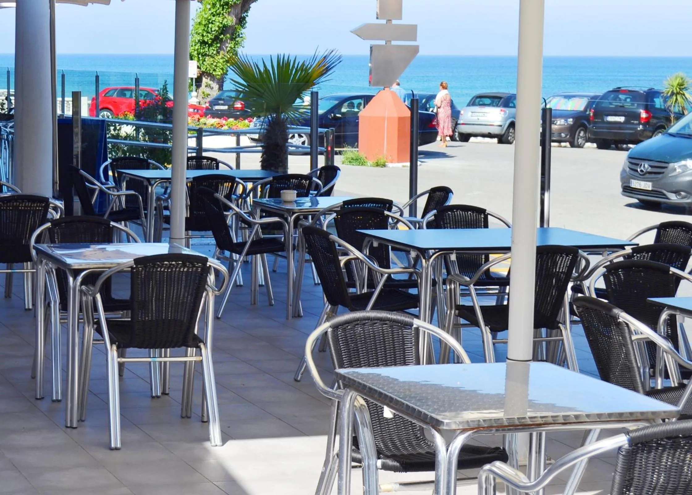 Restaurant/places to eat in Hotel Arillo