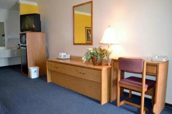 Covered Wagon Motel Lusk WY