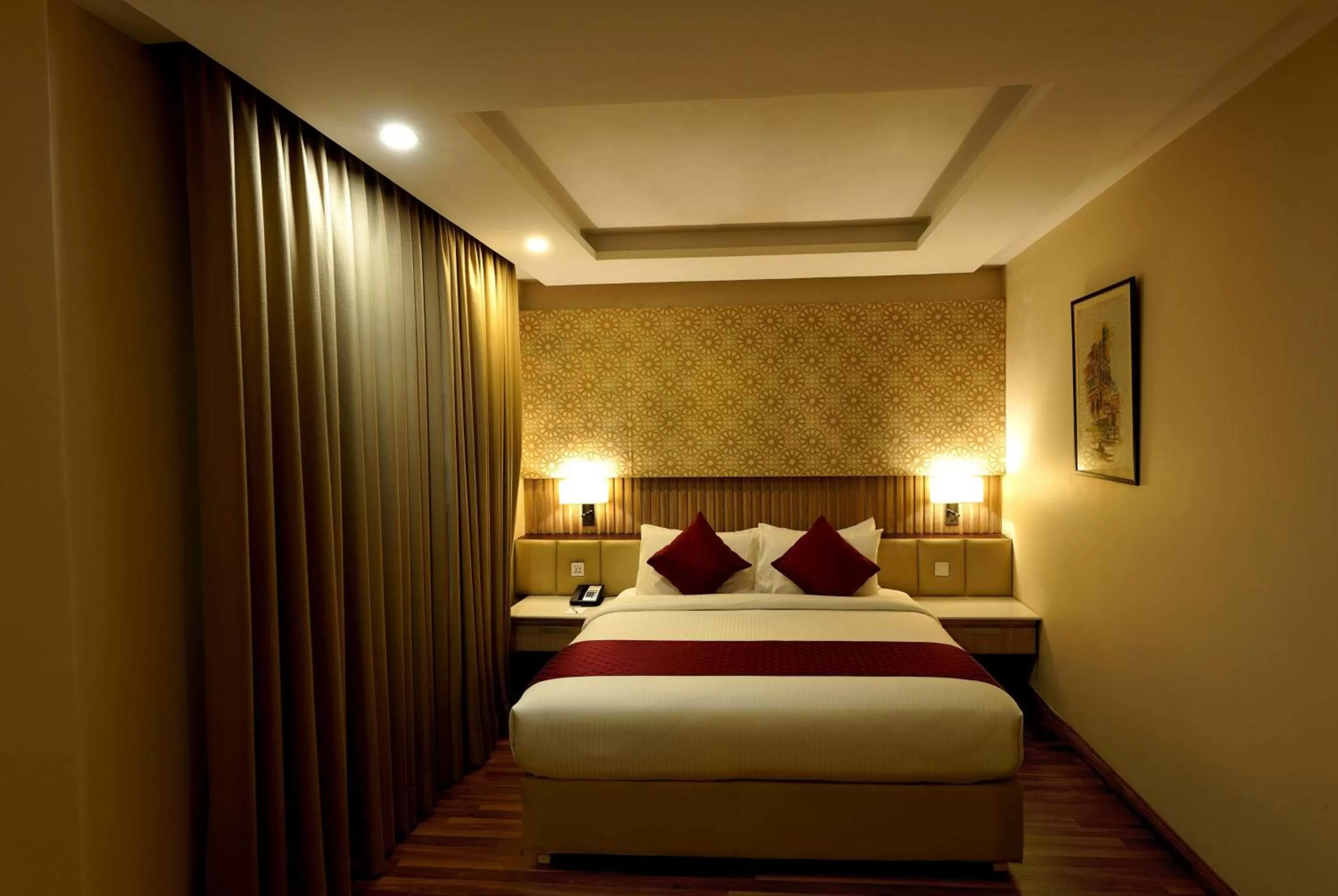 Photo of the whole room, Bed in Ramada by Wyndham Lahore Gulberg II