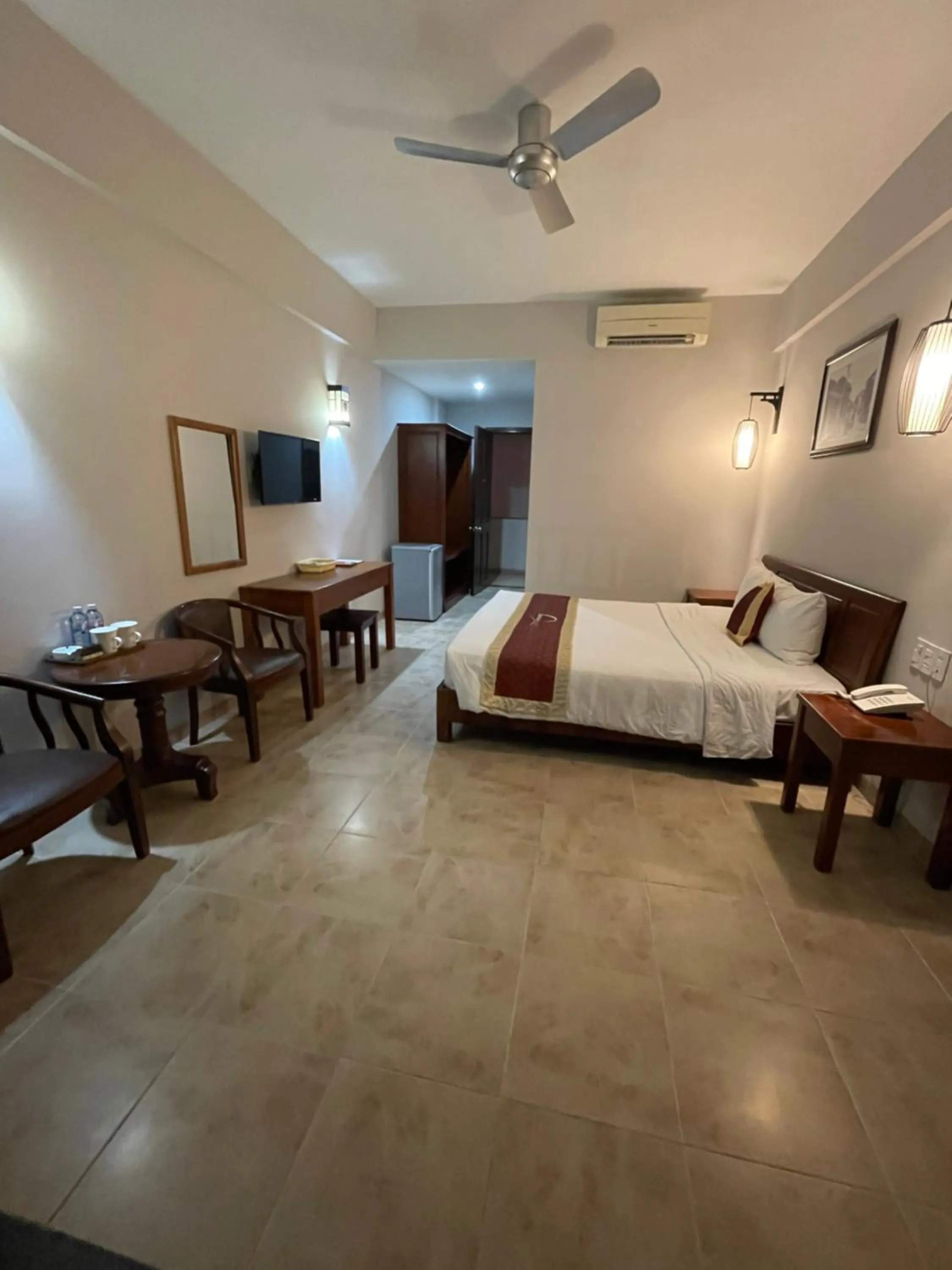 Bed in Sunshine Hoian Hotel