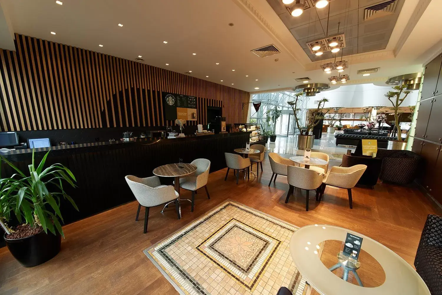 Lounge or bar, Restaurant/Places to Eat in Metropolitan Hotels Ankara