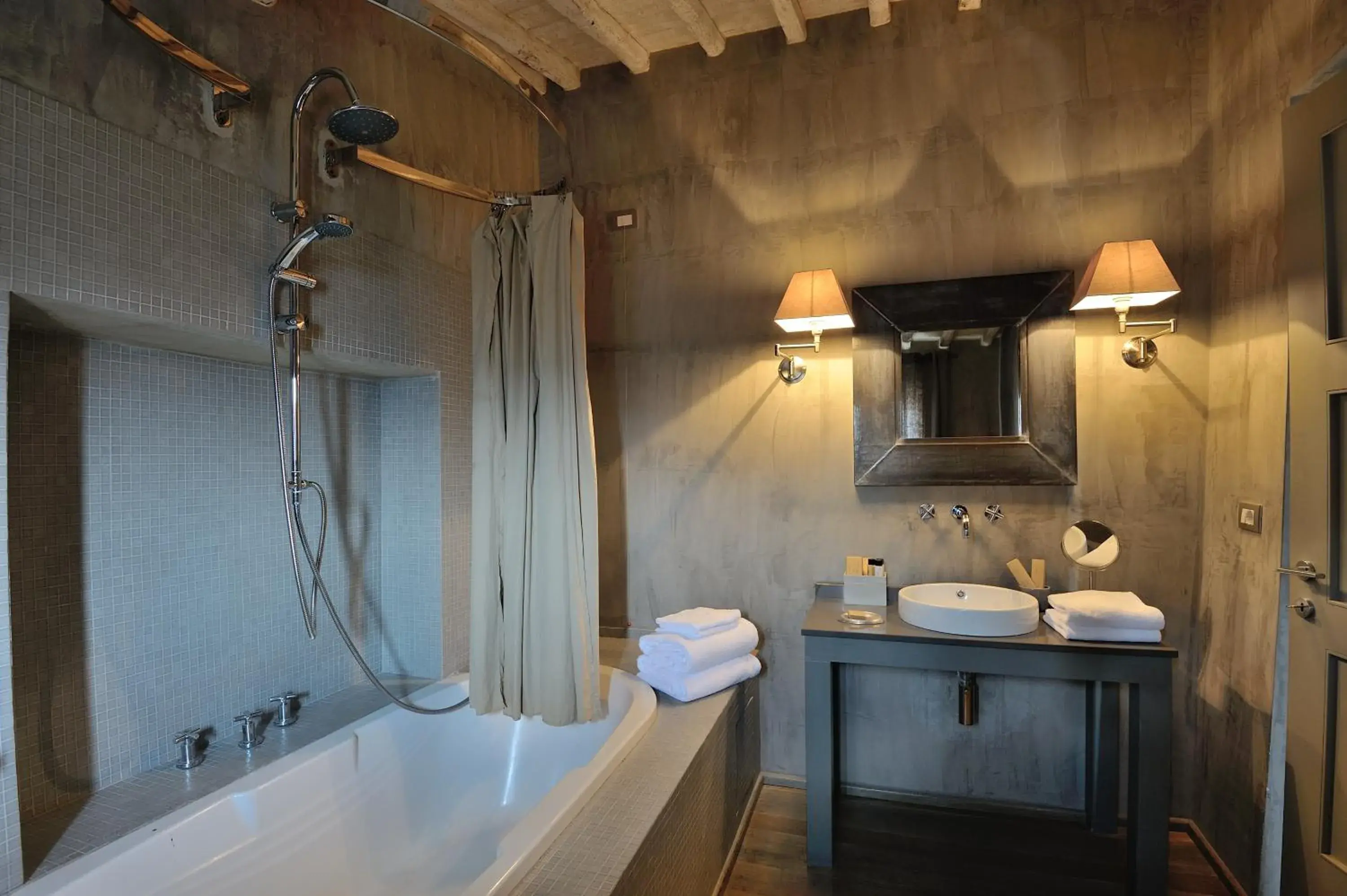 Bathroom in Villa Sassolini Country Boutique Hotel