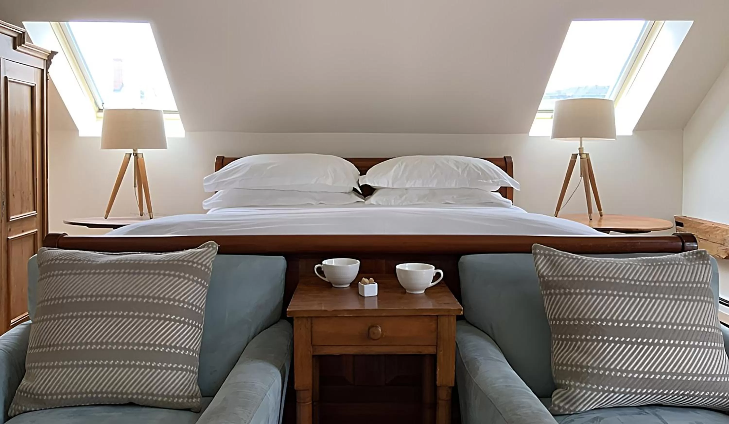 Bed in Four Columns Inn