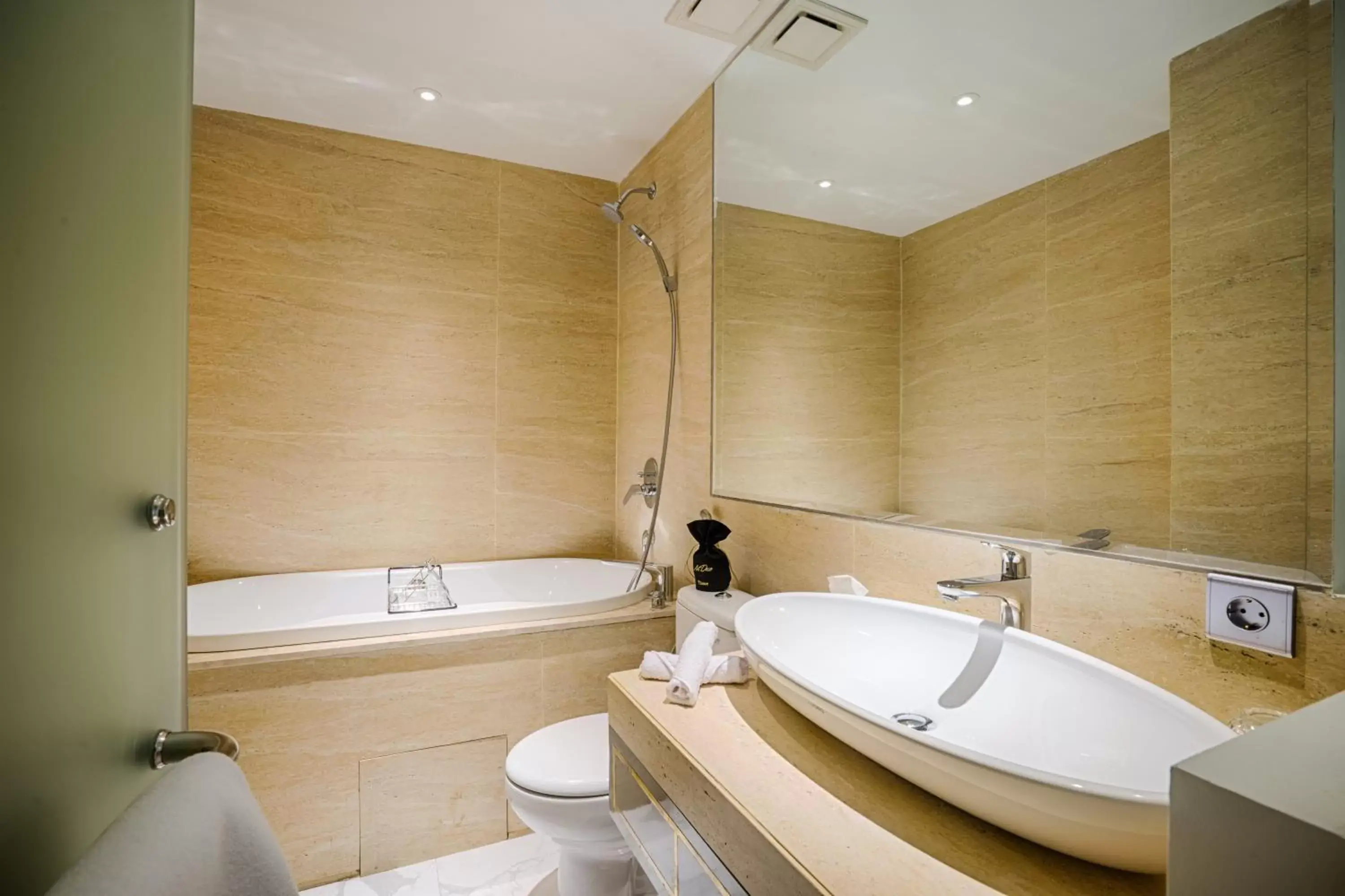 Bathroom in Art Deco Luxury Hotel & Residence