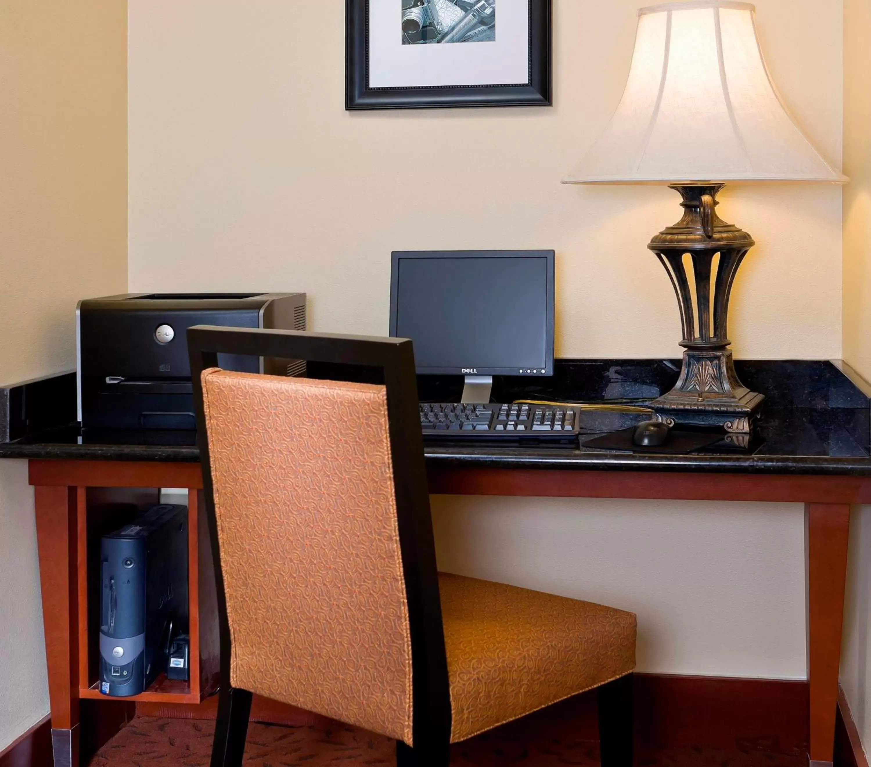 Business facilities, TV/Entertainment Center in Hampton Inn Houston Stafford