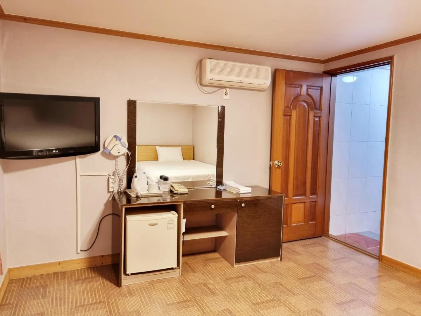 Decorative detail in Hotel G