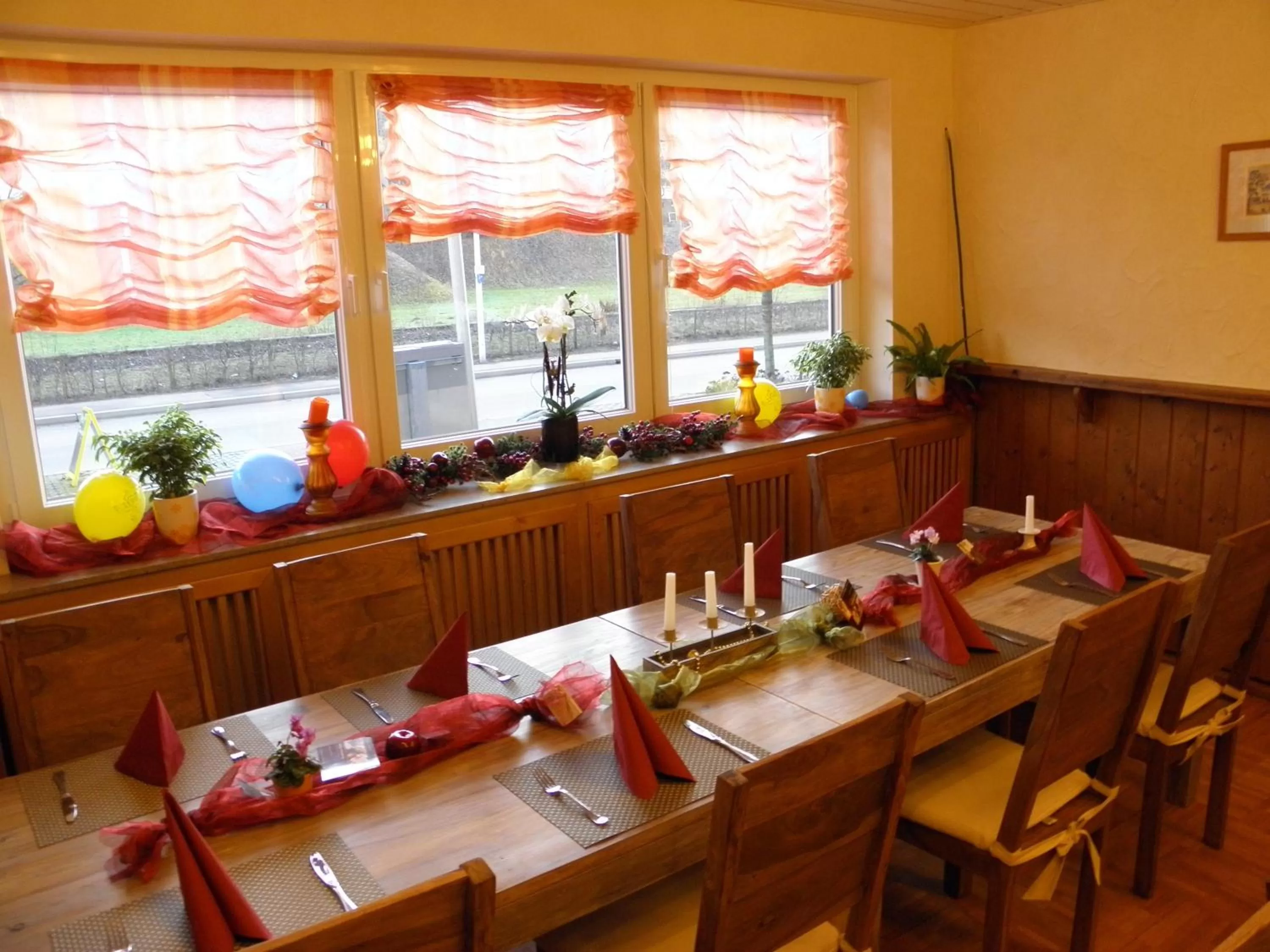 Restaurant/places to eat in Alb Hotel Schalksburg