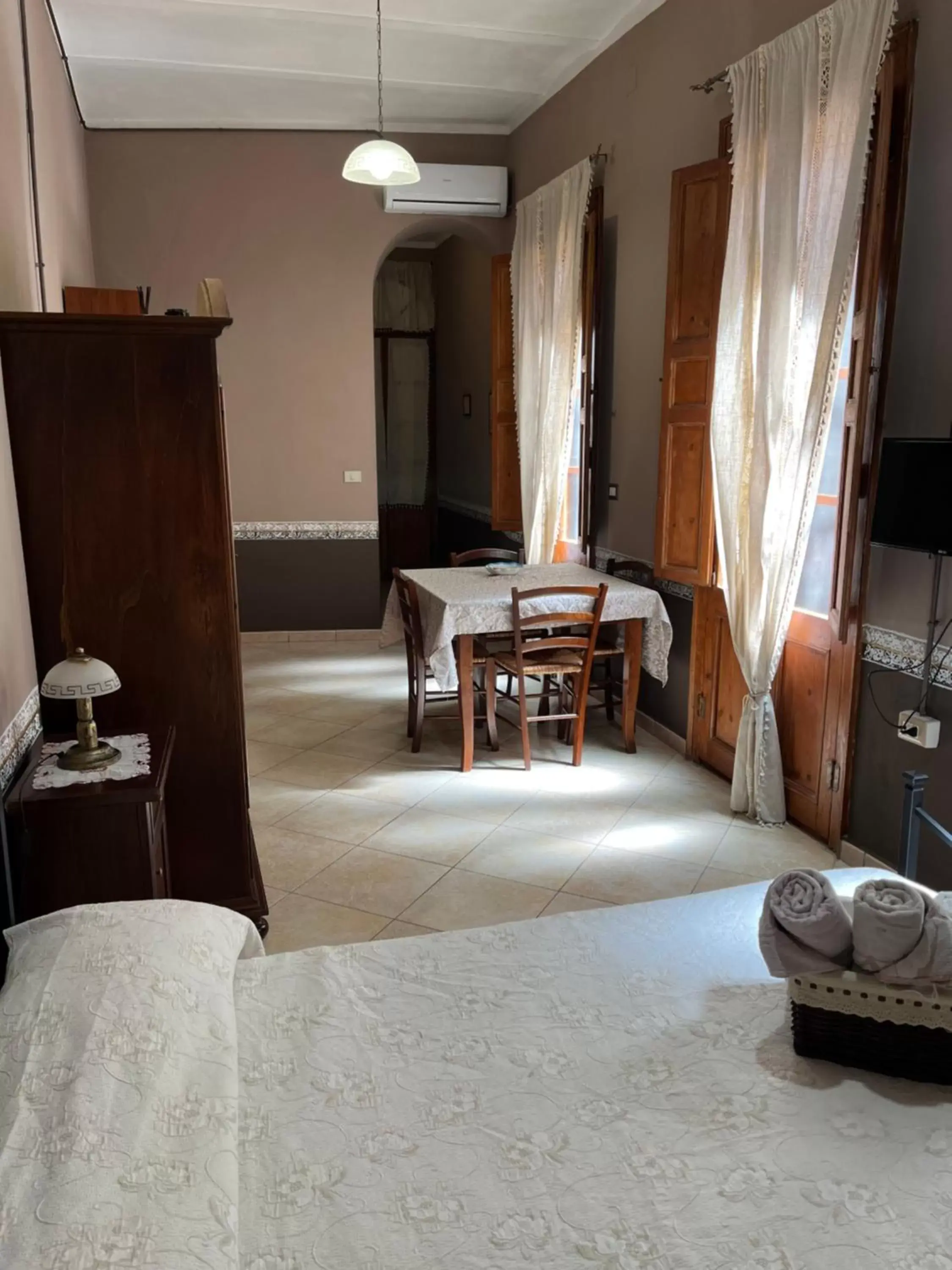 Large Double Room in B&B Su Maimoni Large Double Room in B&B Su Maimoni