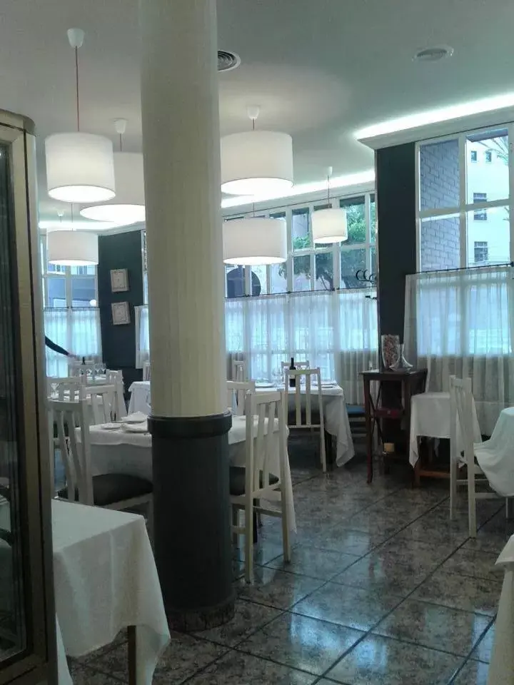 Restaurant/Places to Eat in Hotel Los Bartolos