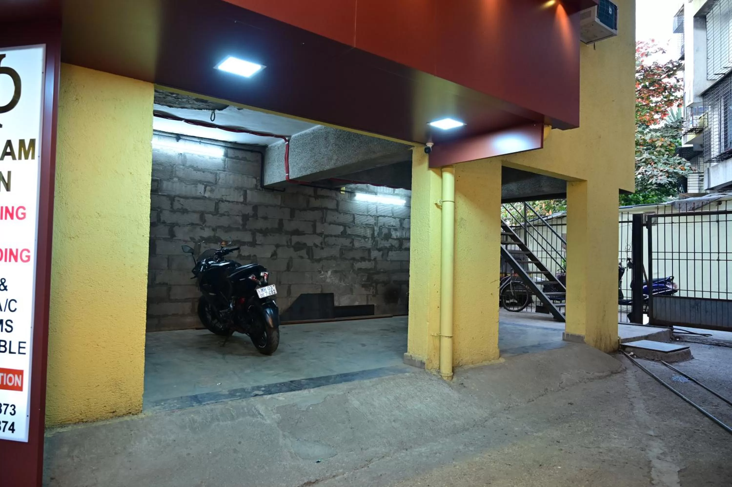 Parking in Hotel Diamora Residency