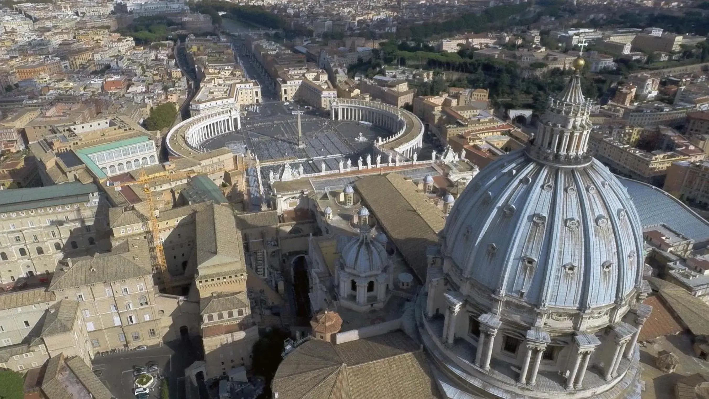Nearby landmark, Bird's-eye View in Rome Vatican Suite