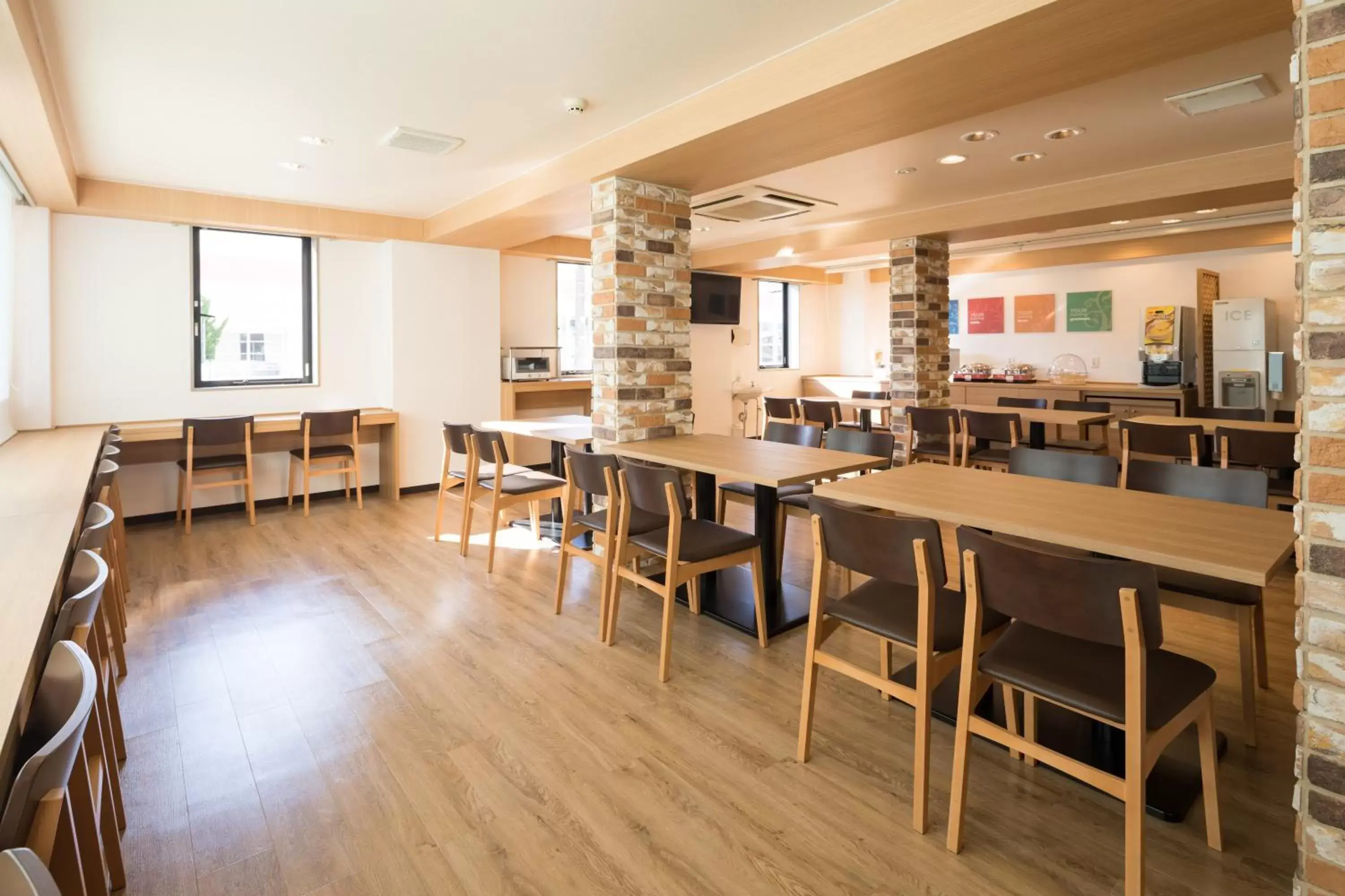 Restaurant/Places to Eat in Comfort Inn Niigata Kameda