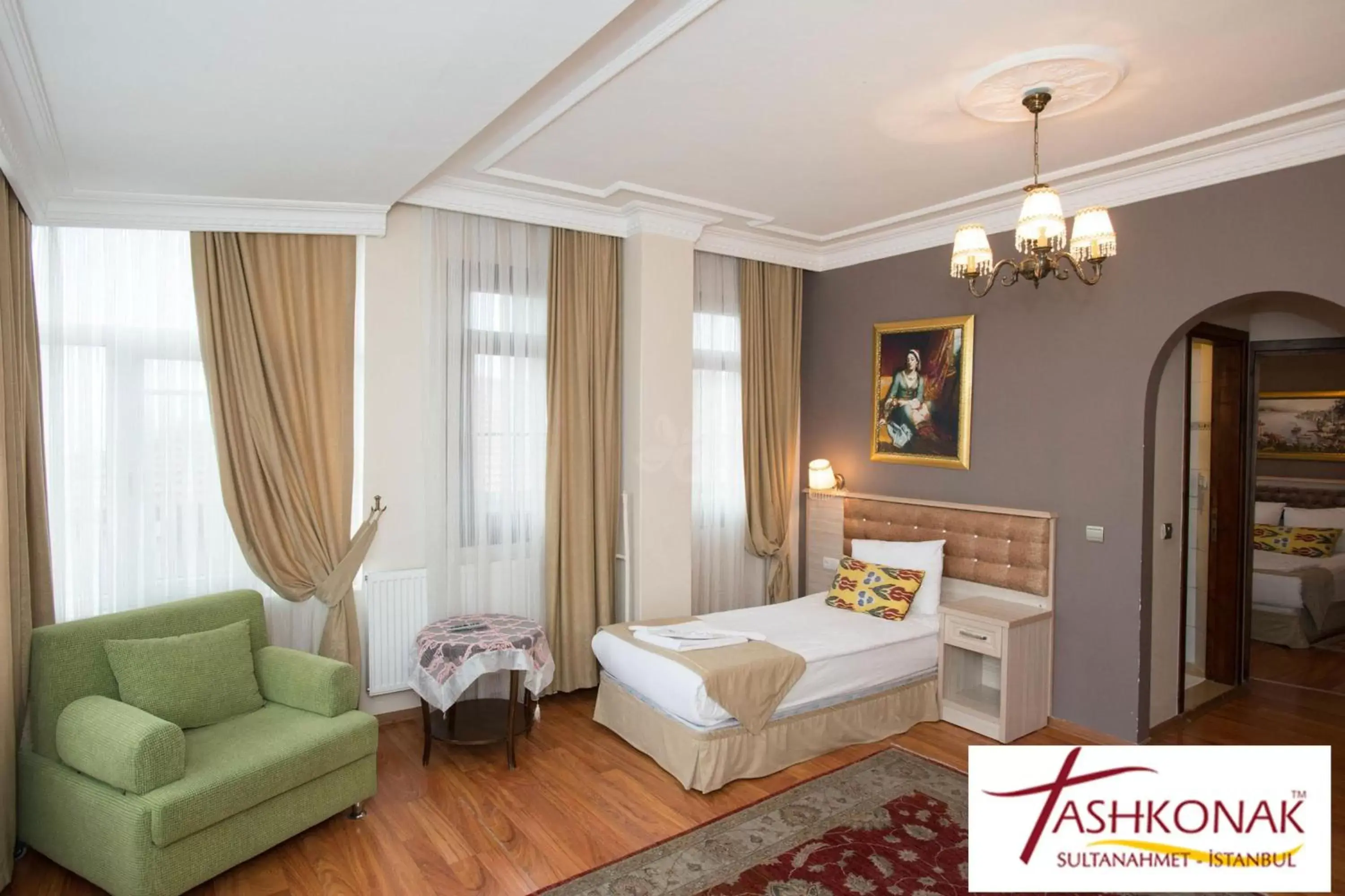 Seating area in Hotel Tashkonak Istanbul