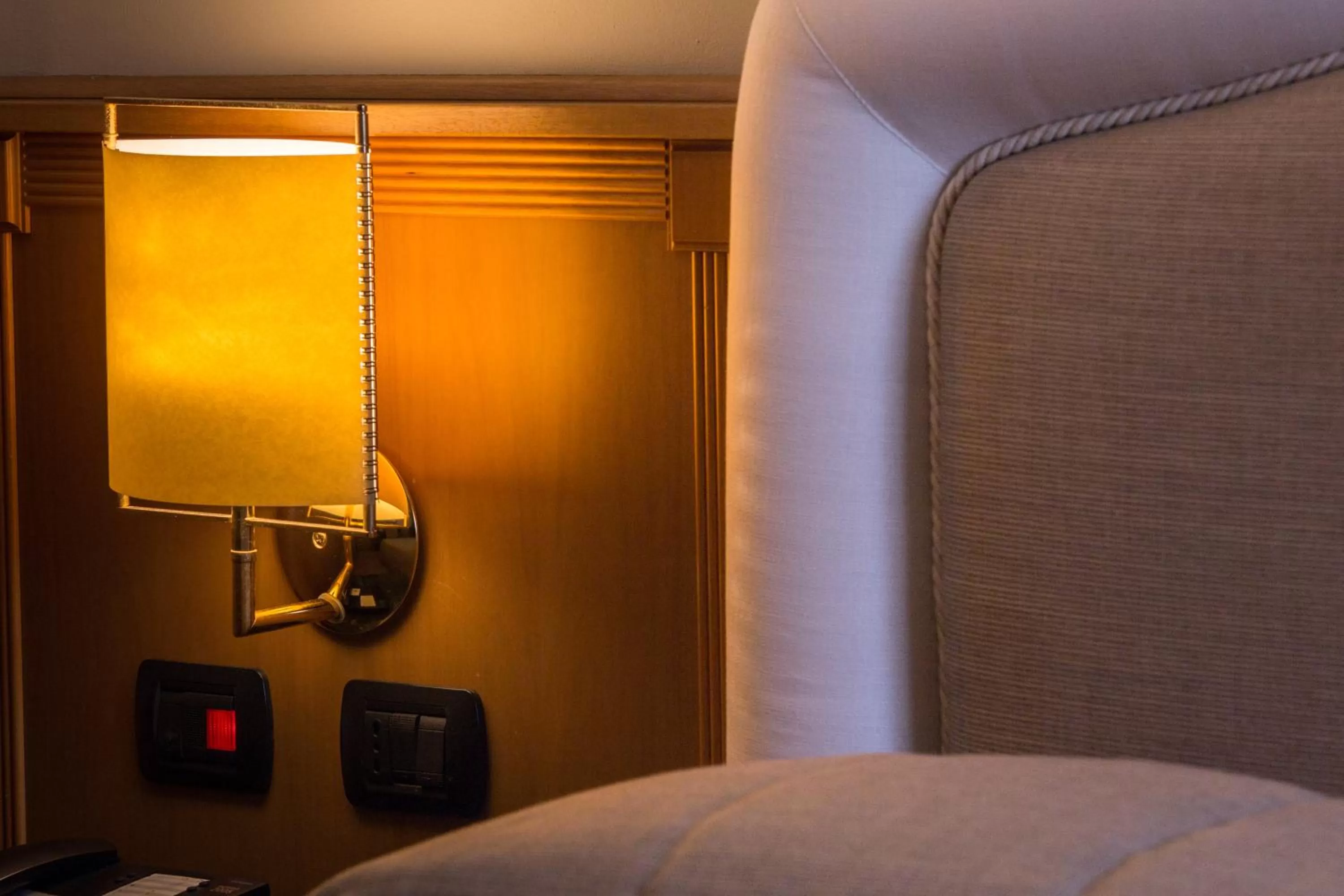 Bedroom, Bed in Airport Hotel Malpensa