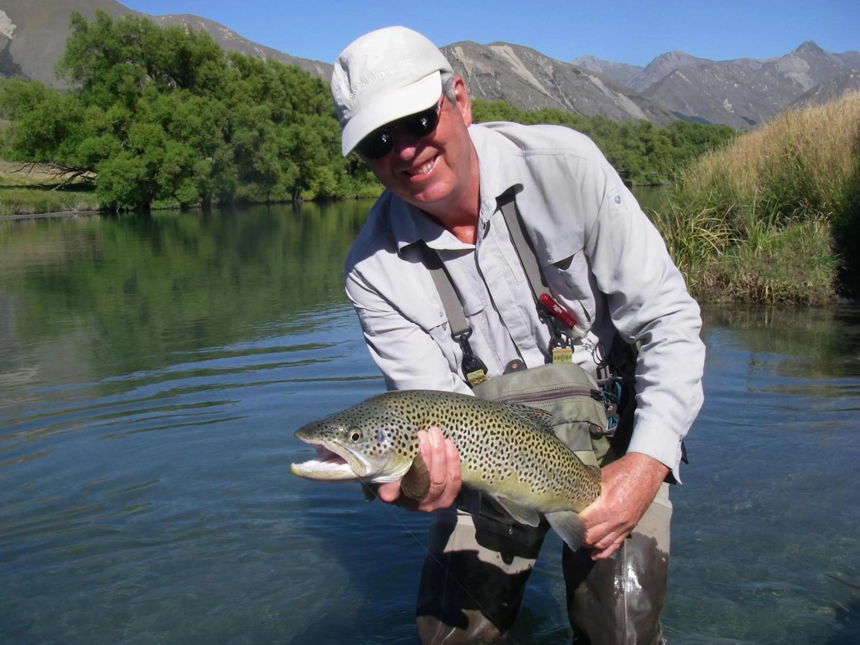 Fishing in Hokonui Bed & Breakfast
