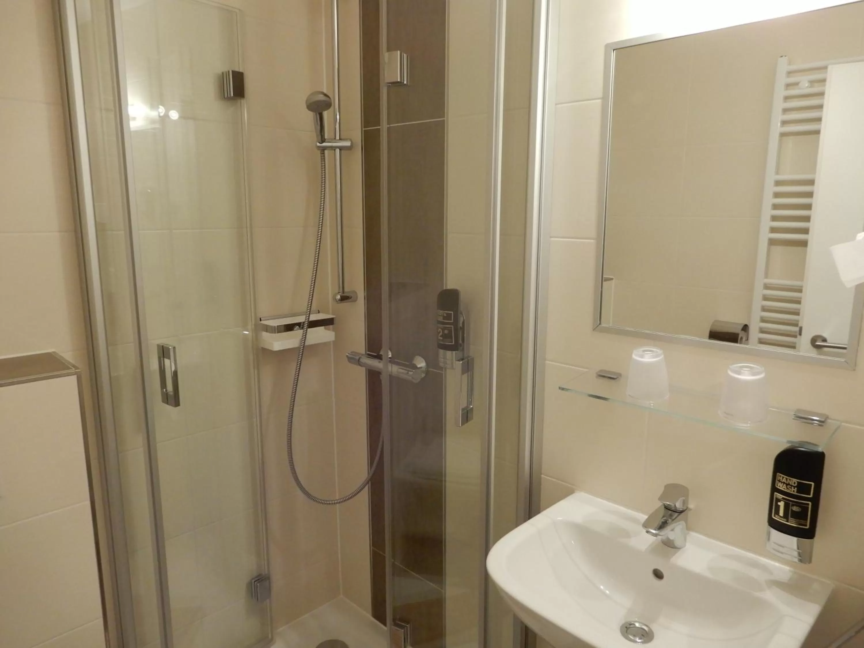 Bathroom in Hotel Pension Am Hafen