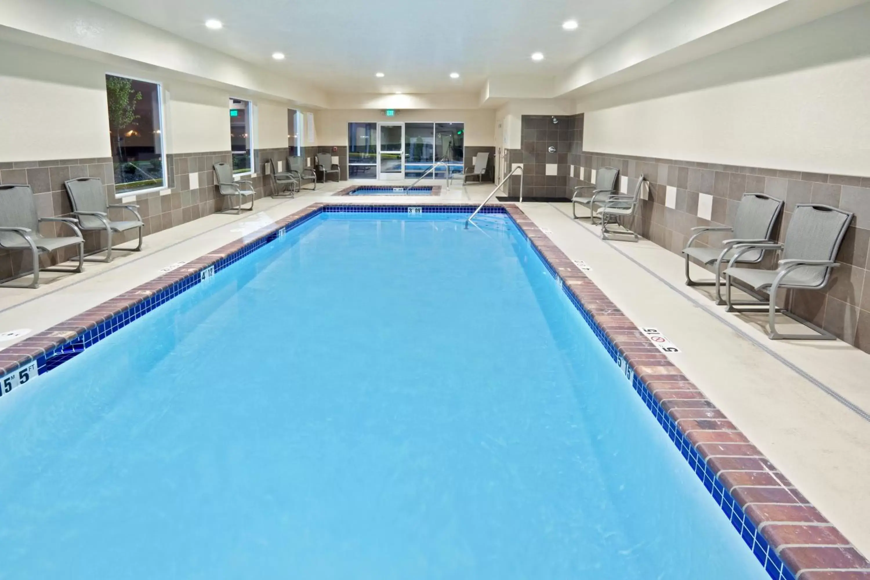 Swimming Pool in Holiday Inn Express and Suites Sumner, an IHG Hotel