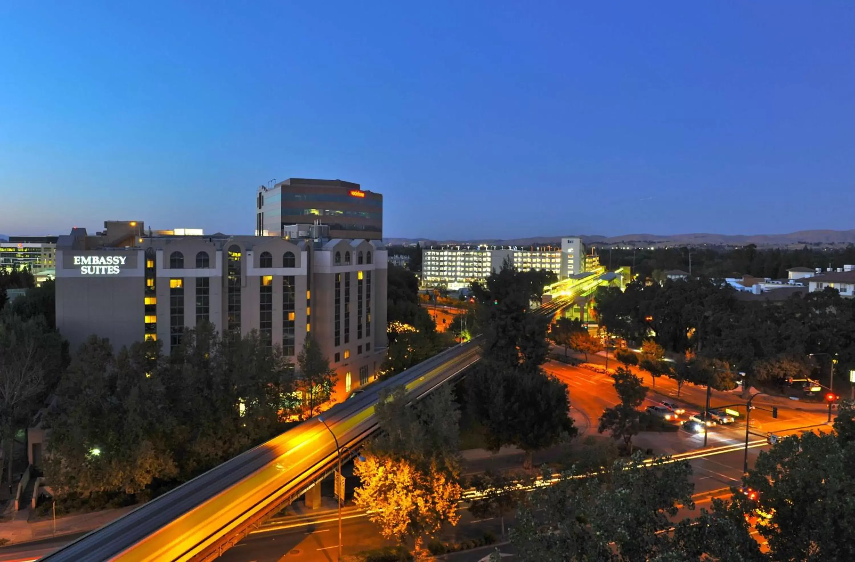 Property building in Embassy Suites by Hilton Walnut Creek Property building in Embassy Suites by Hilton Walnut Creek