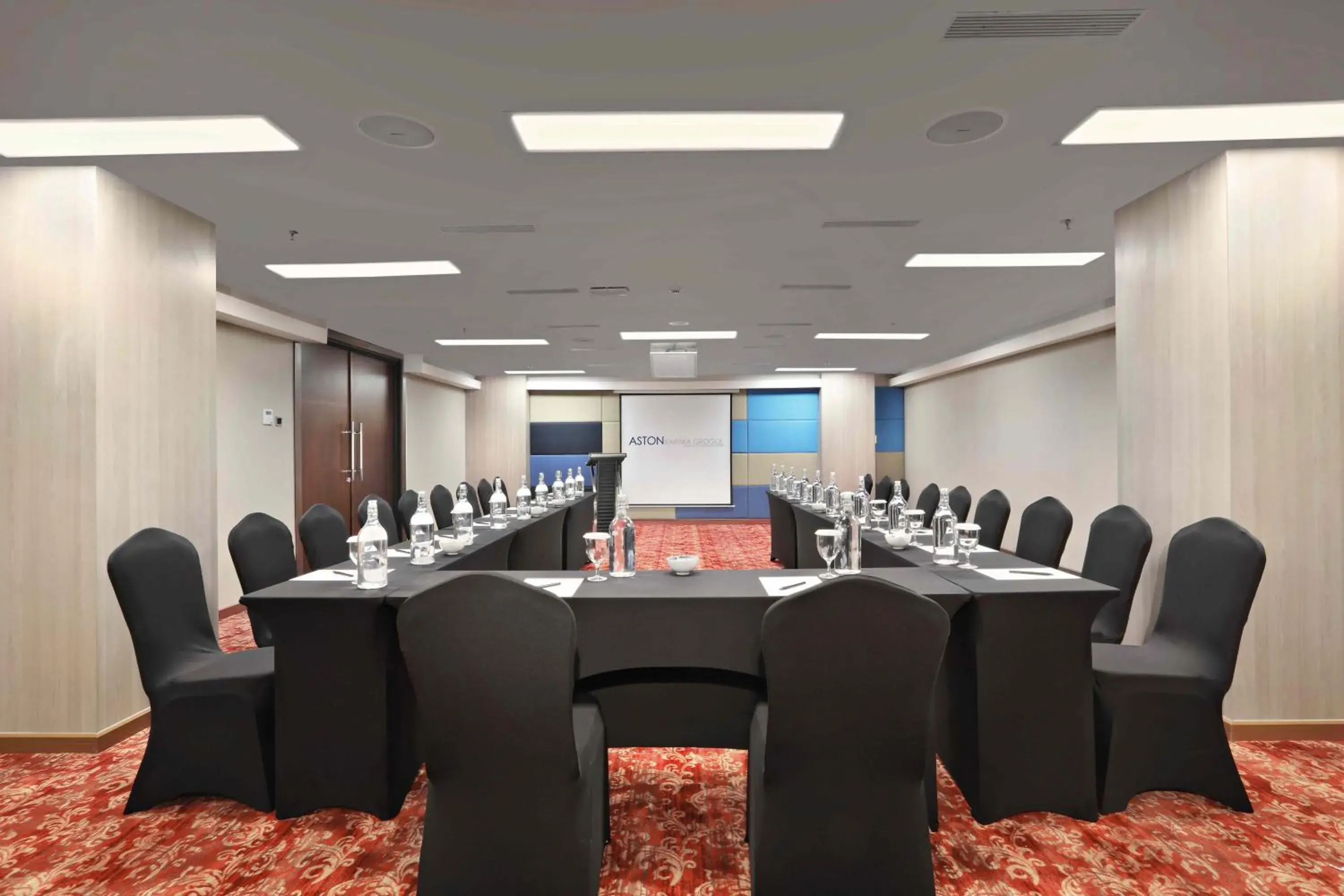 Meeting/conference room in ASTON Kartika Grogol Hotel & Conference Center