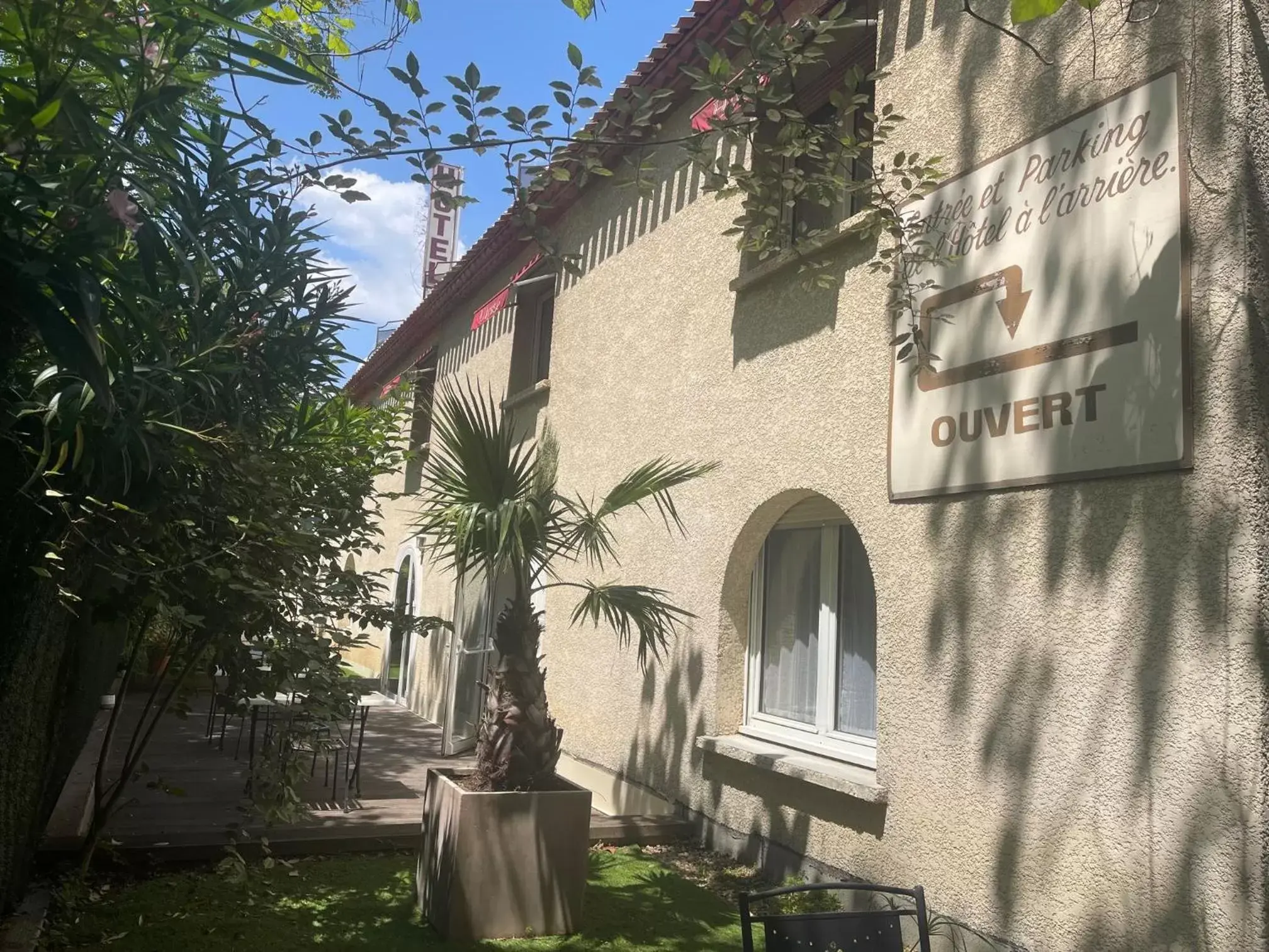 Balcony/Terrace, Property Building in Hôtel Ulysse Montpellier Centre