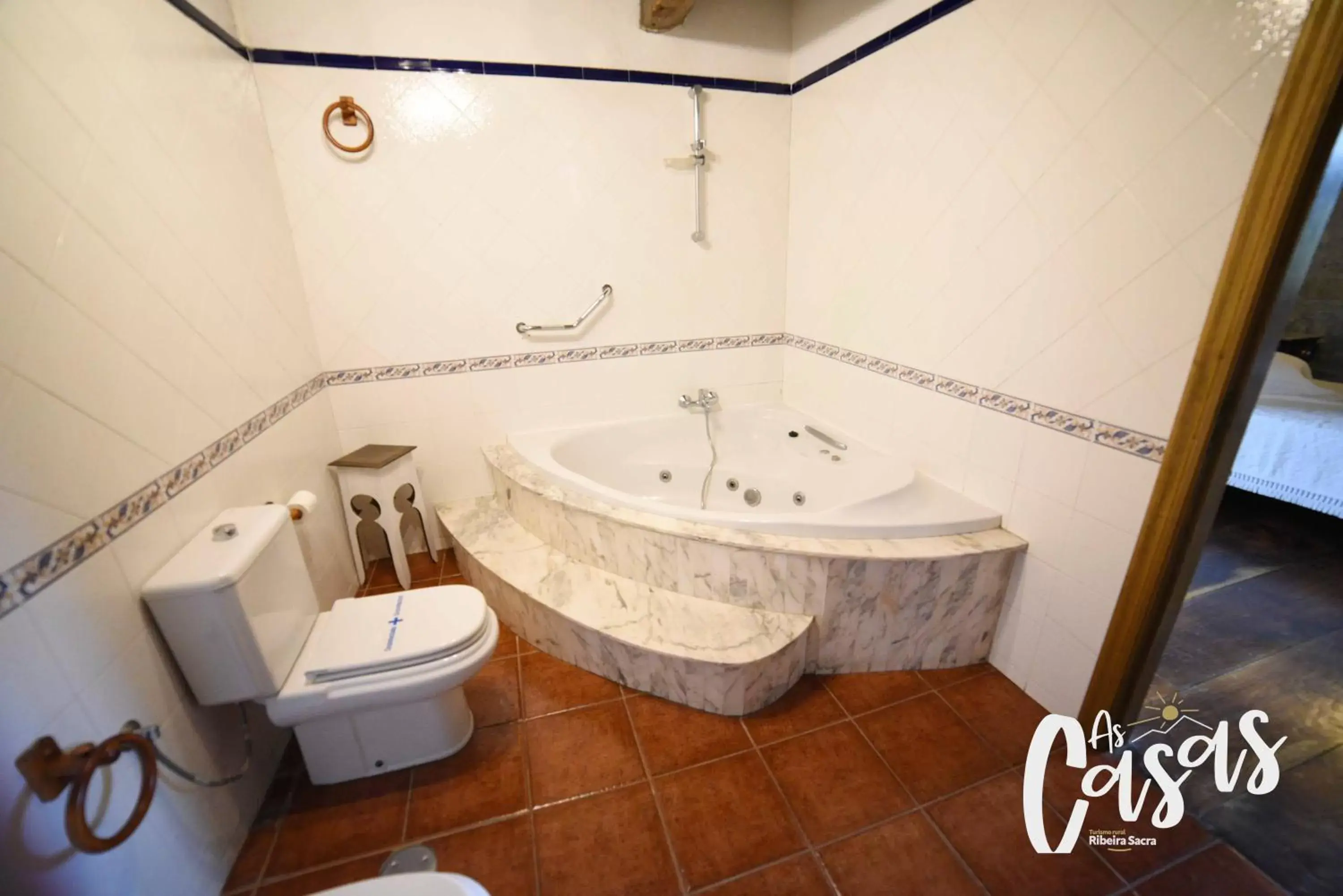 Hot Tub, Bathroom in As Casas Ribeira Sacra