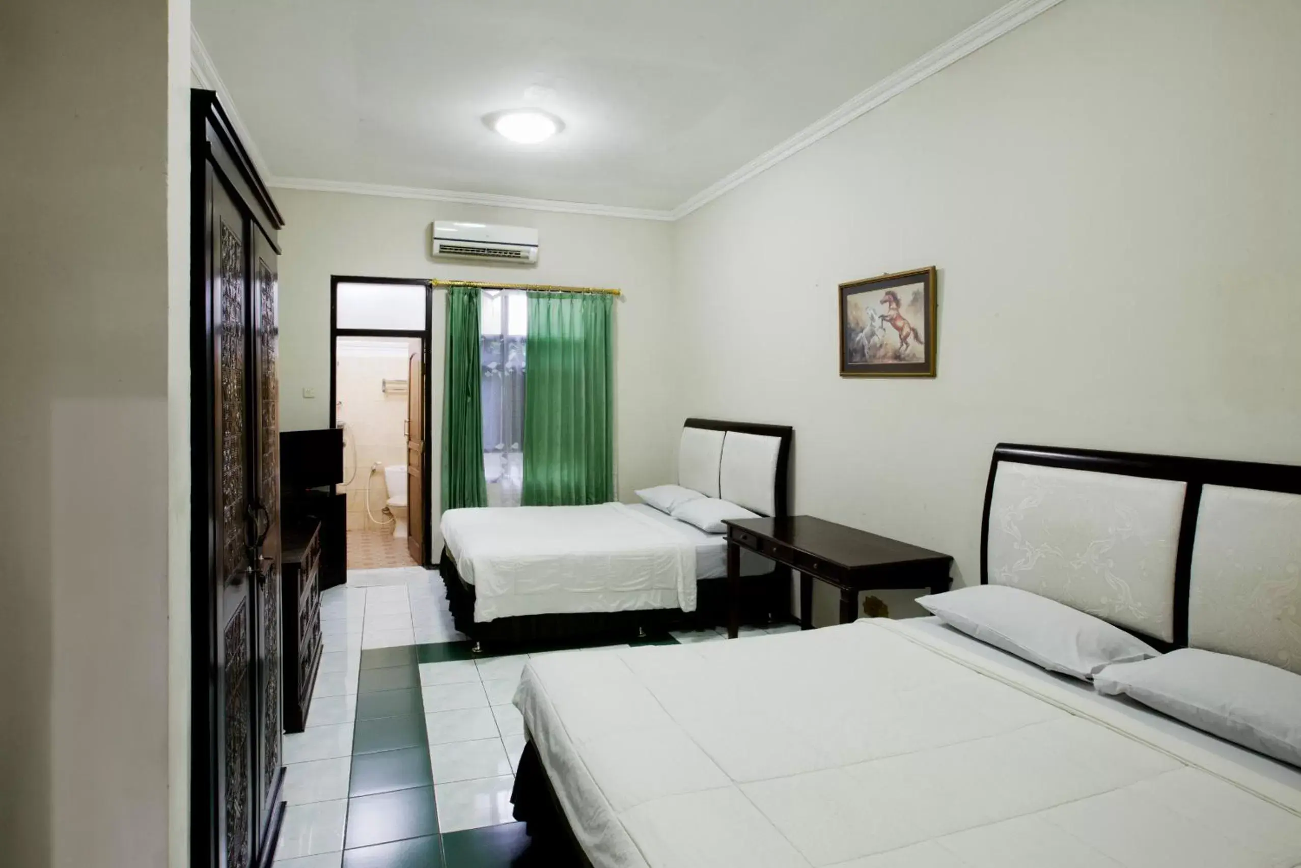 Bedroom, Bed in Hotel Galuh Anindita Bedroom, Bed in Hotel Galuh Anindita