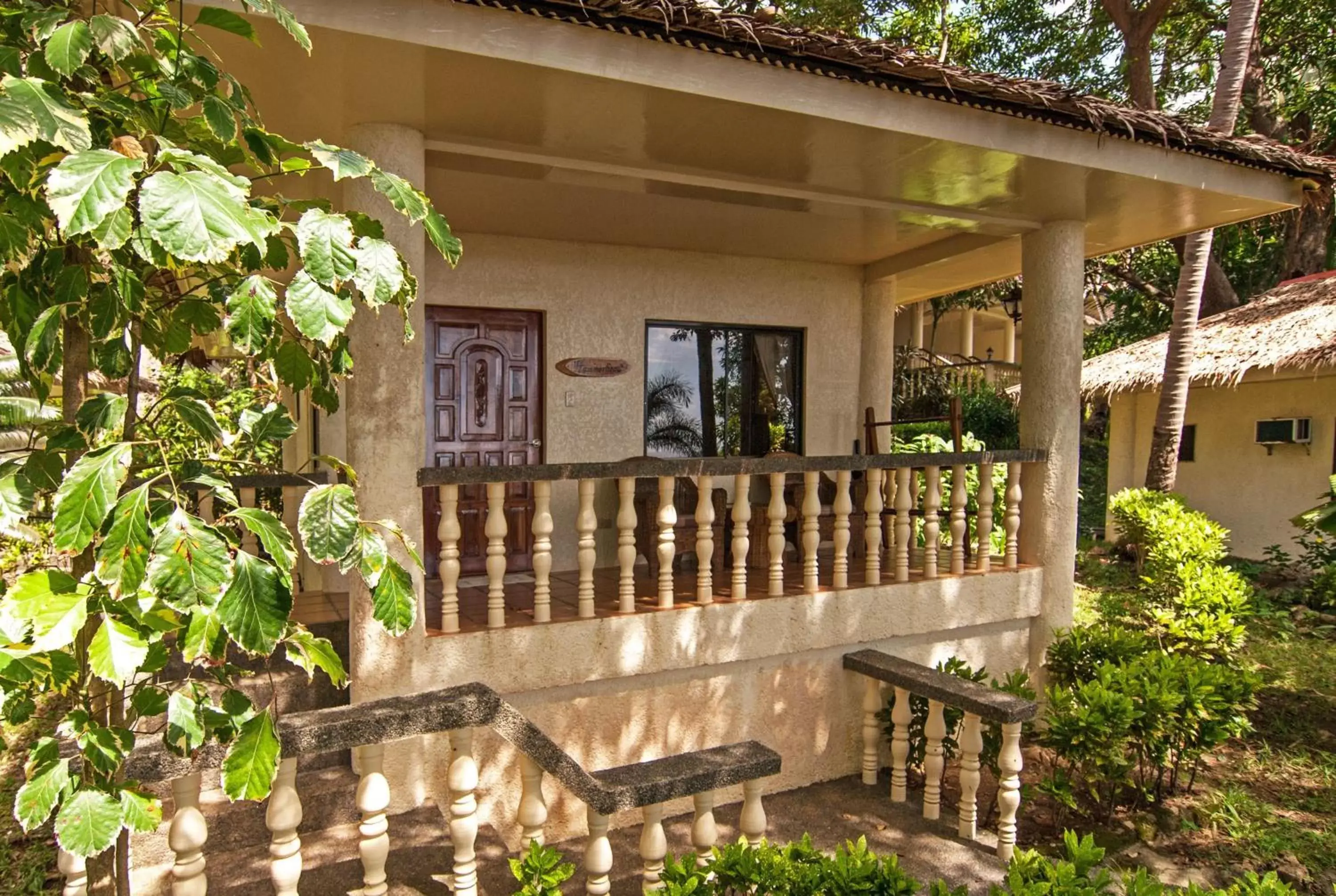 Garden in Easy Diving and Beach Resort