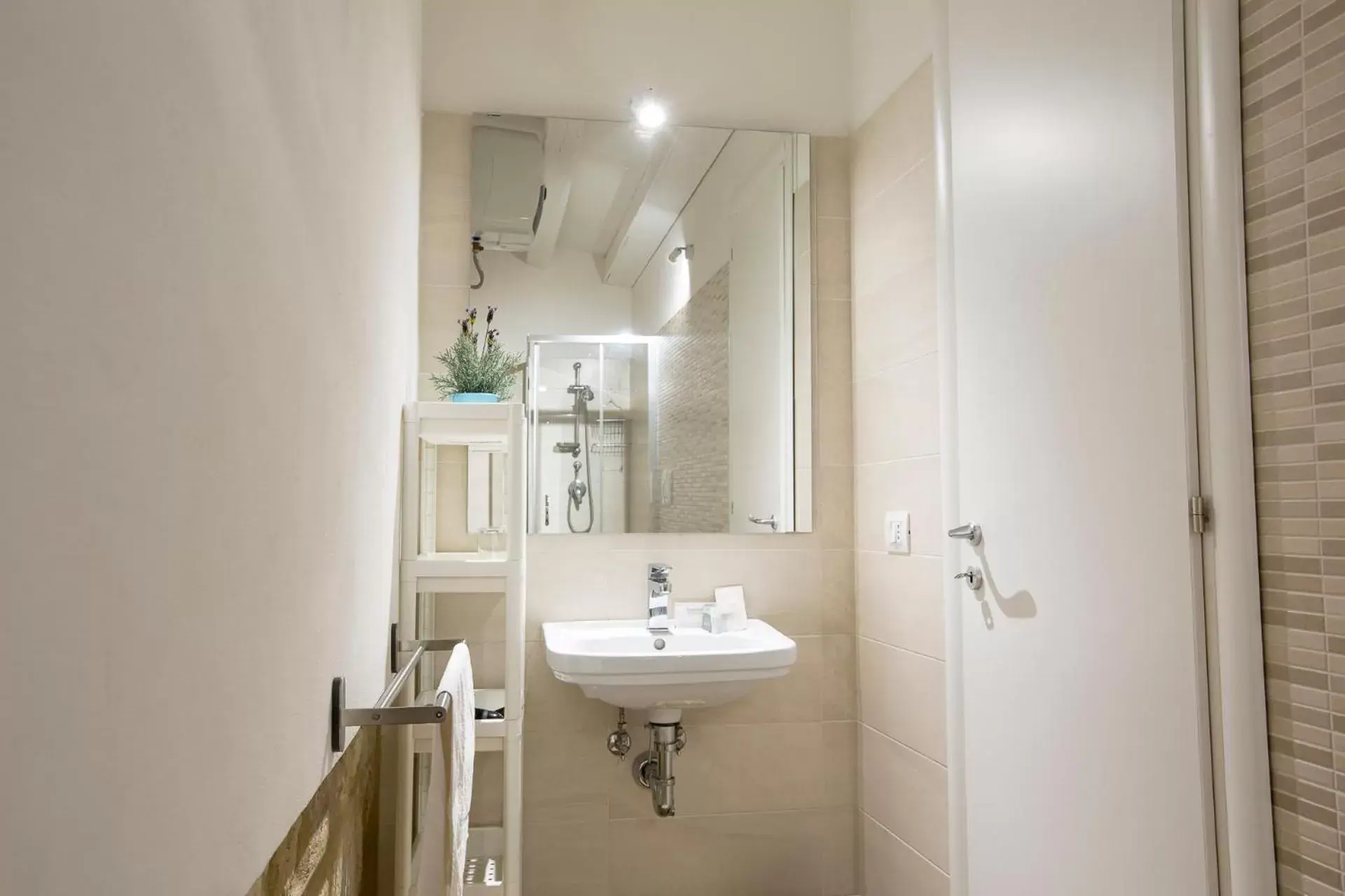 Bathroom in Residence Ortigia