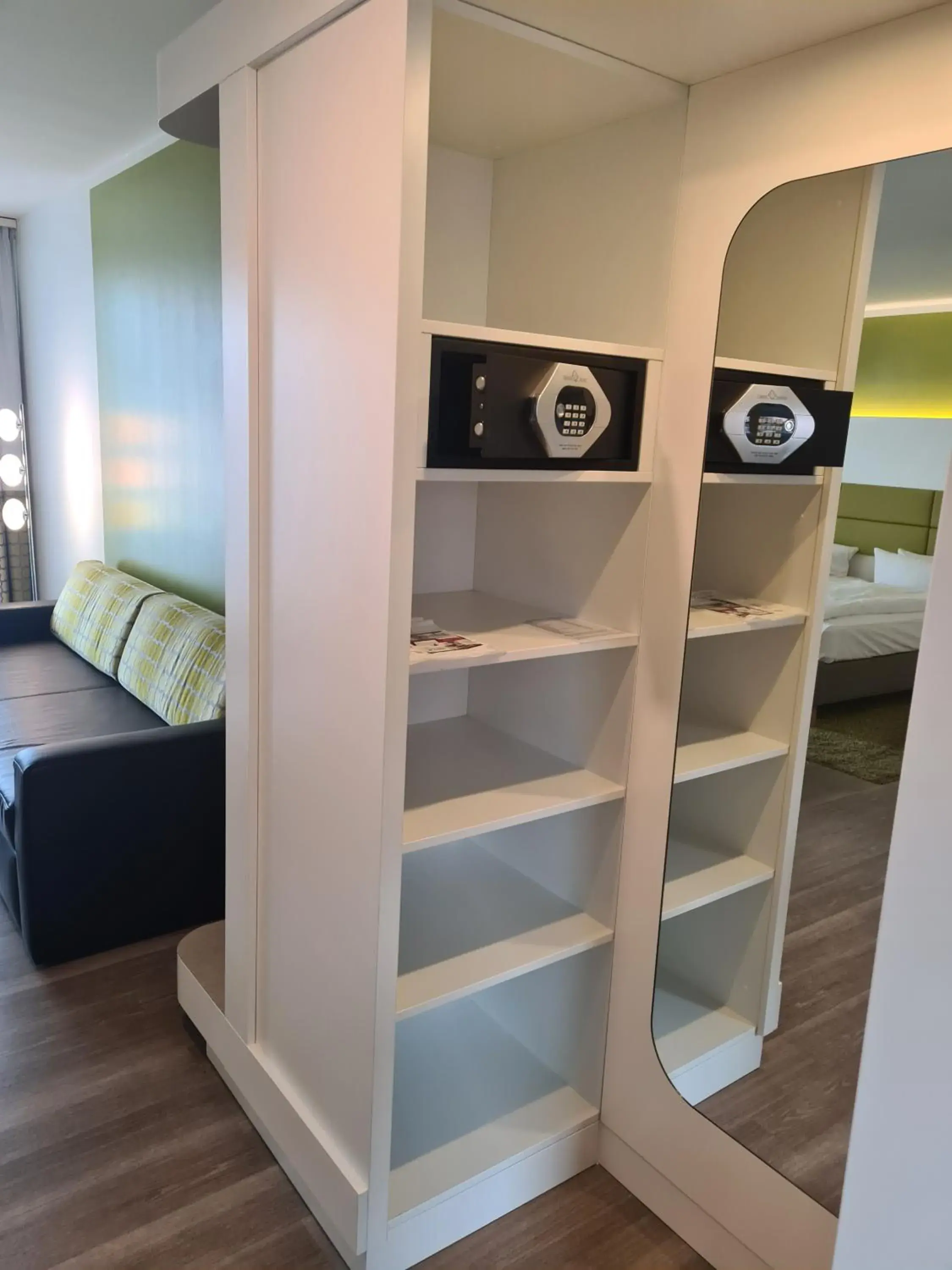 Living room, Bunk Bed in Hotel Am Kaisersaal