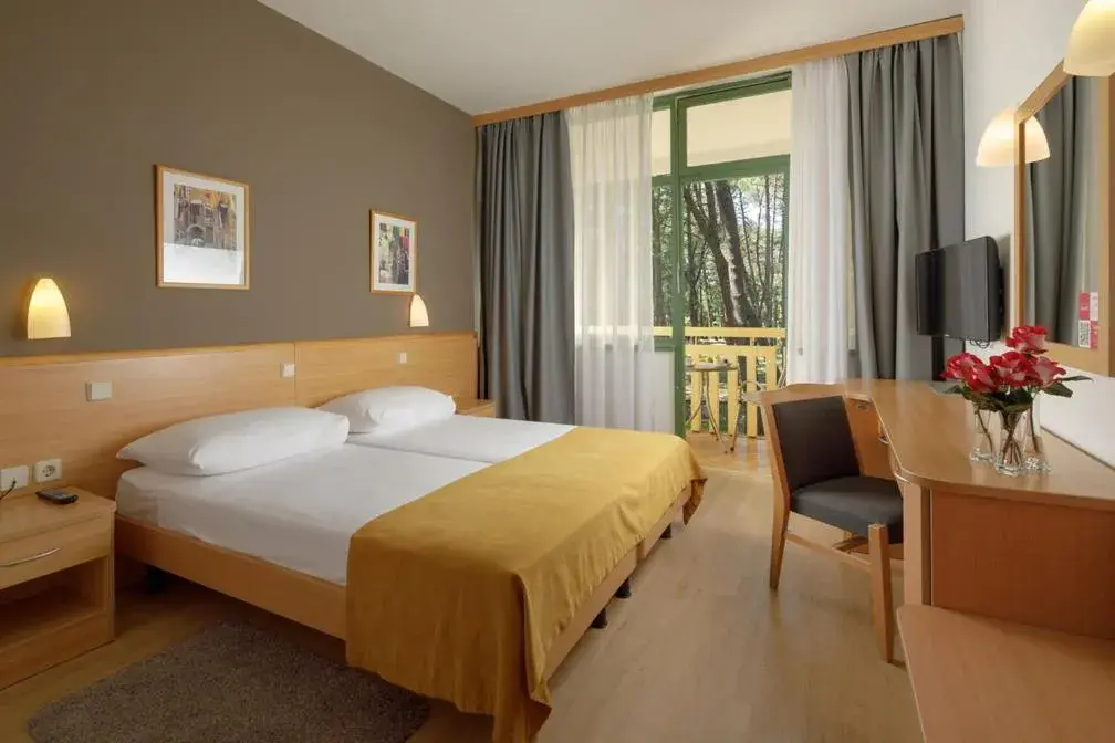 Bedroom, Bed in Hotel Aurora Plava Laguna