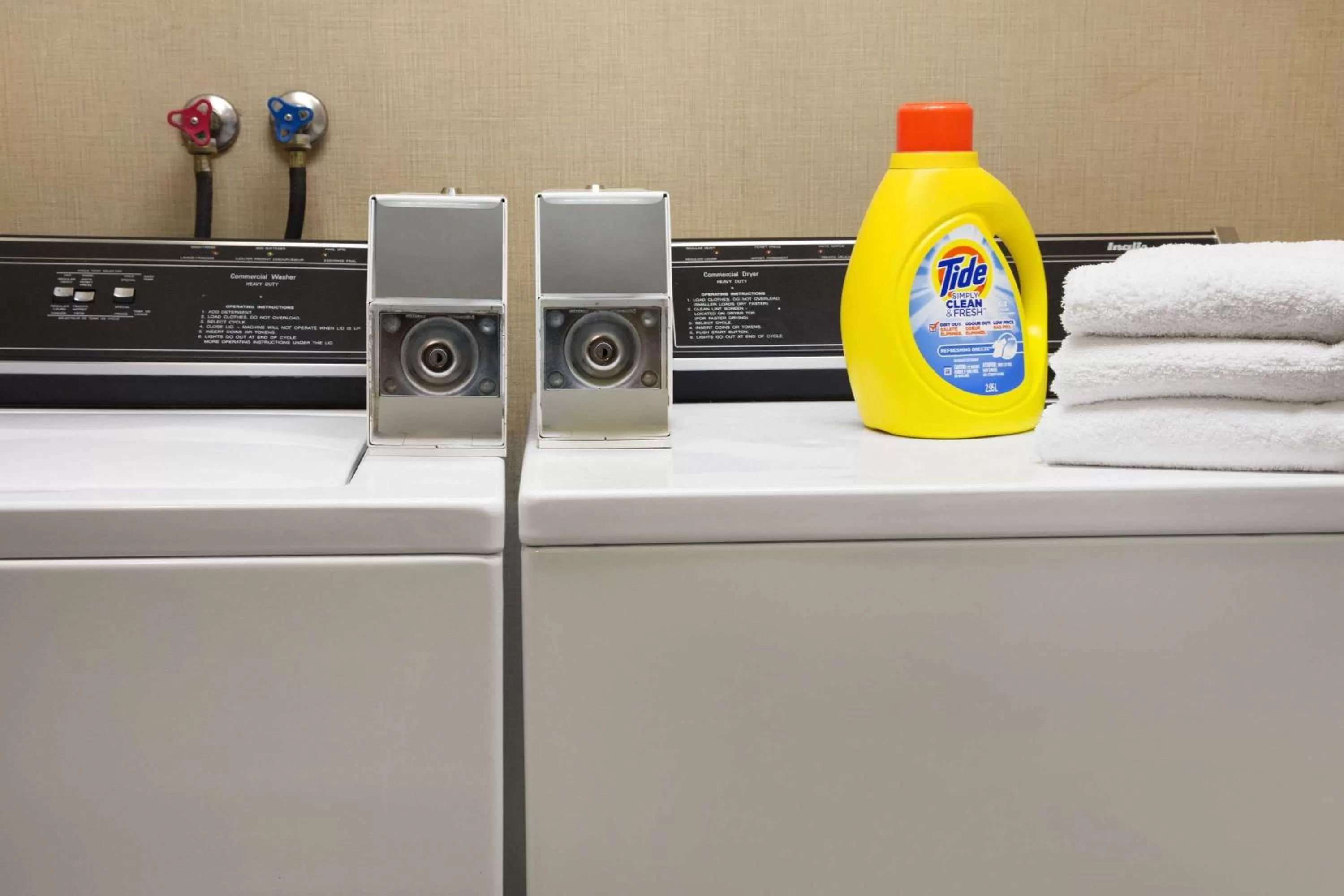 On site, Kitchen/Kitchenette in Days Inn by Wyndham Woodstock