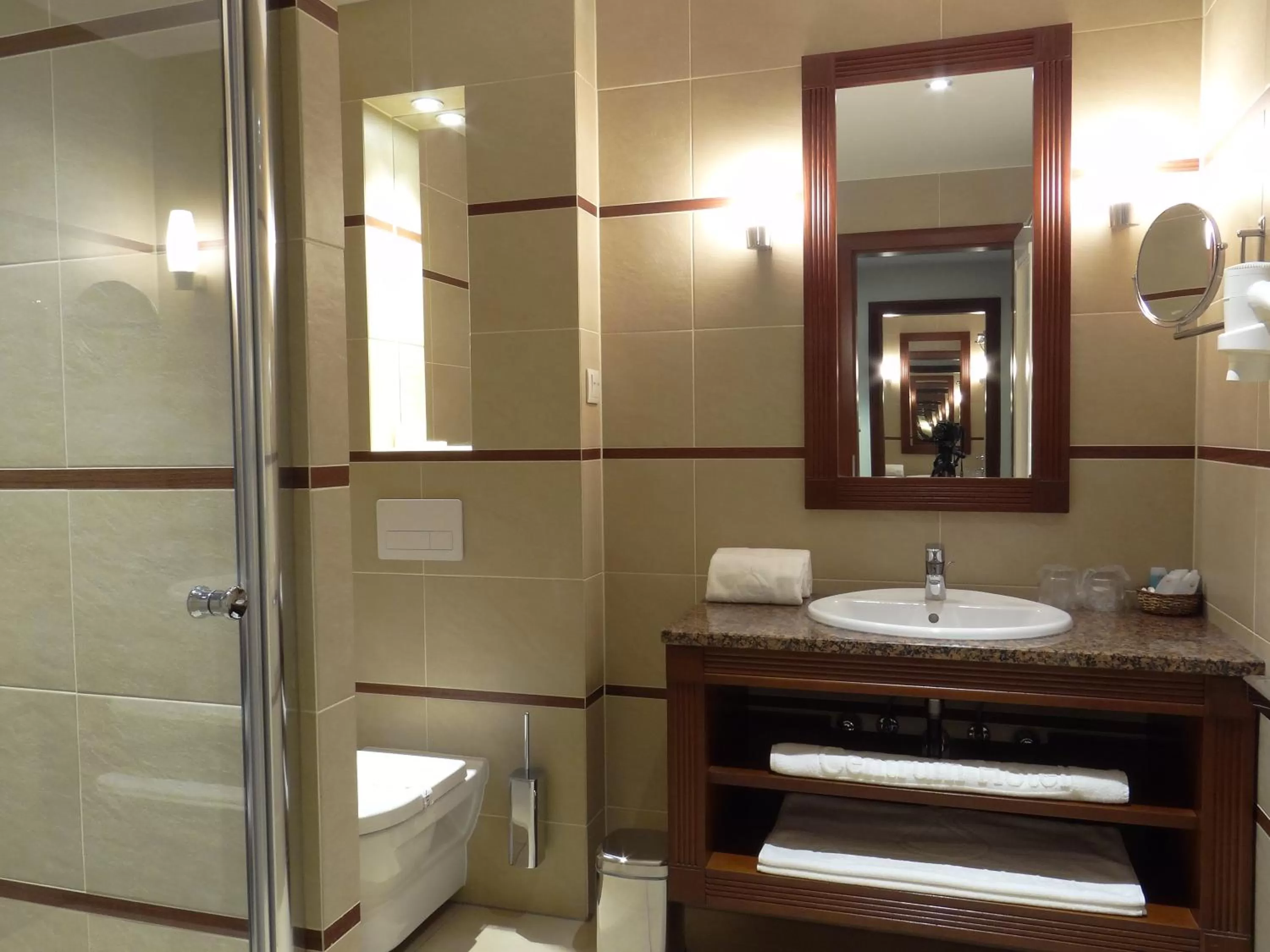 Bathroom in Centrum Hotel
