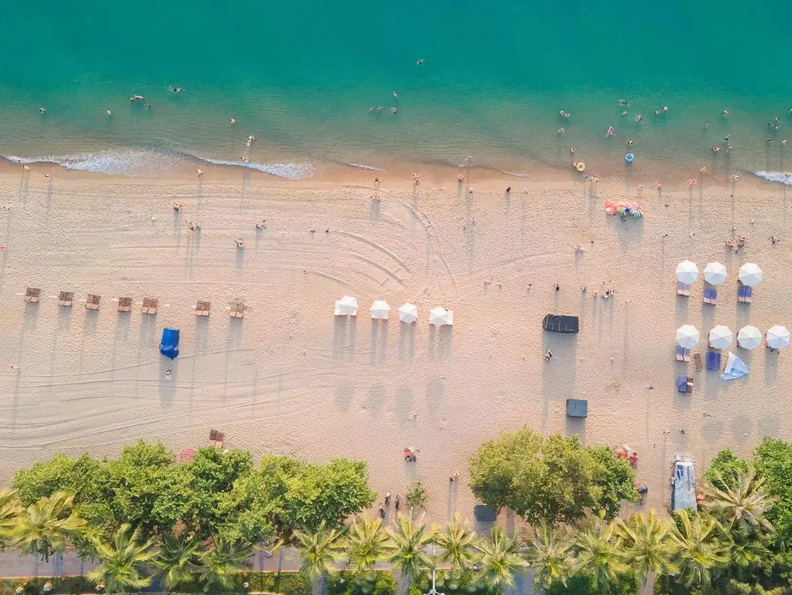 Beach in Vesna Hotel