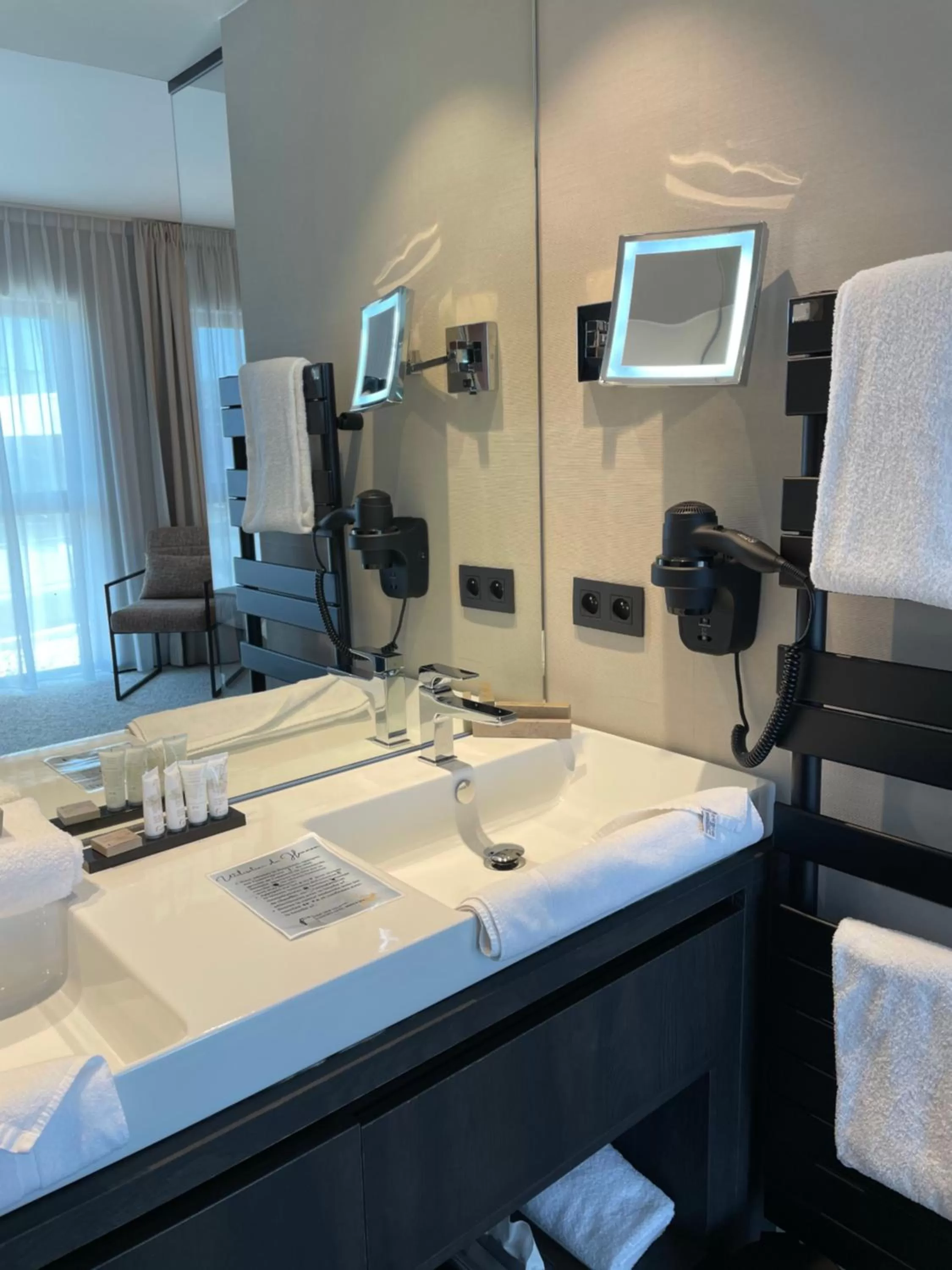 Bathroom in Van der Valk Hotel Mons Congres & Spa