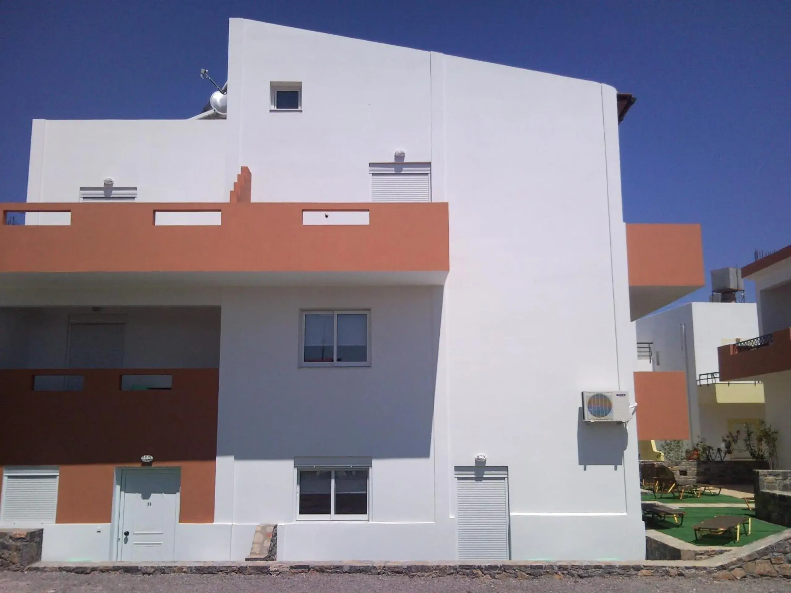 Balcony/Terrace, Property Building in Elounda Sunrise Apartments