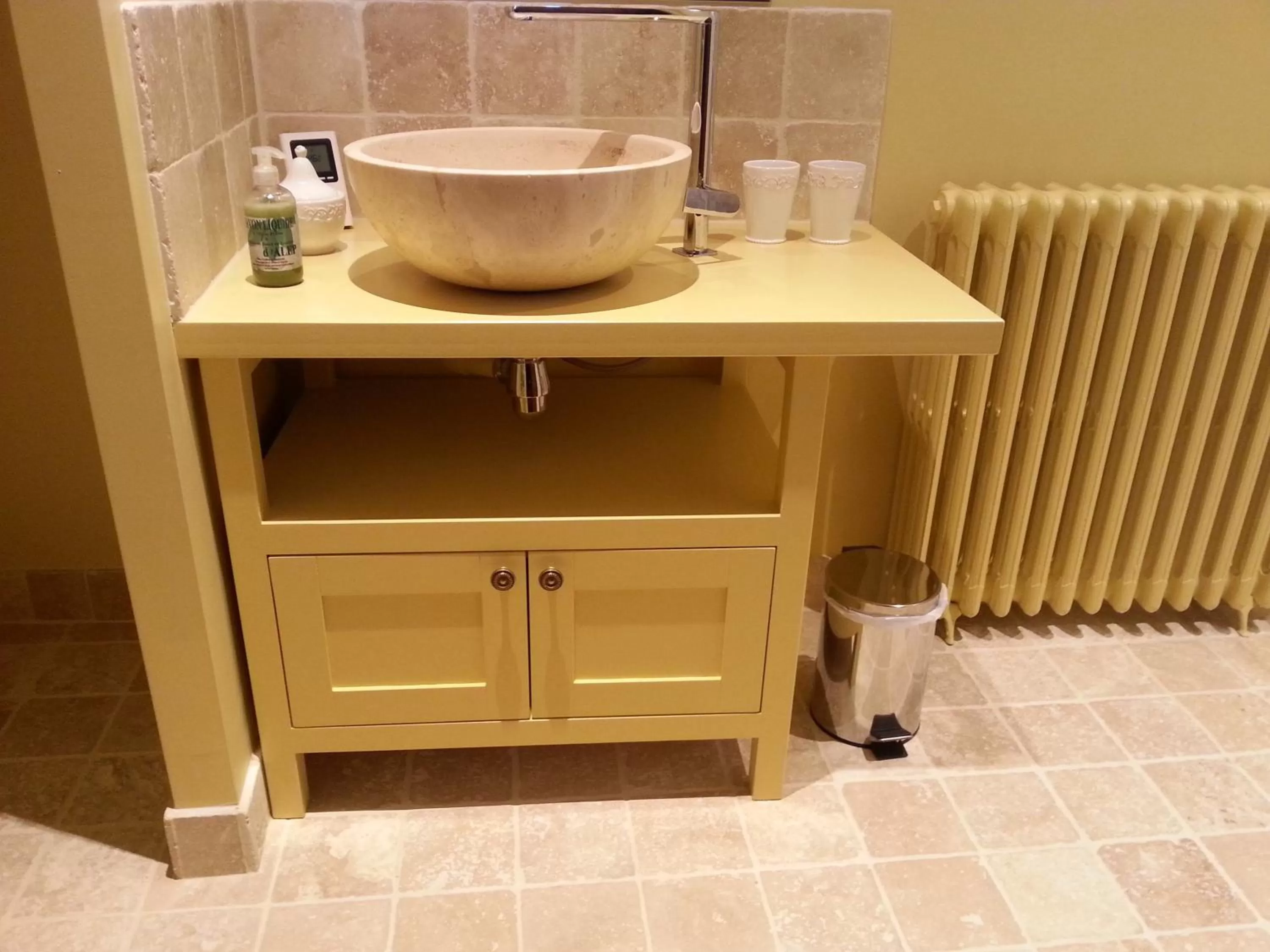 Bathroom in La Maison d'Adelaïde Chambres d'hôtes