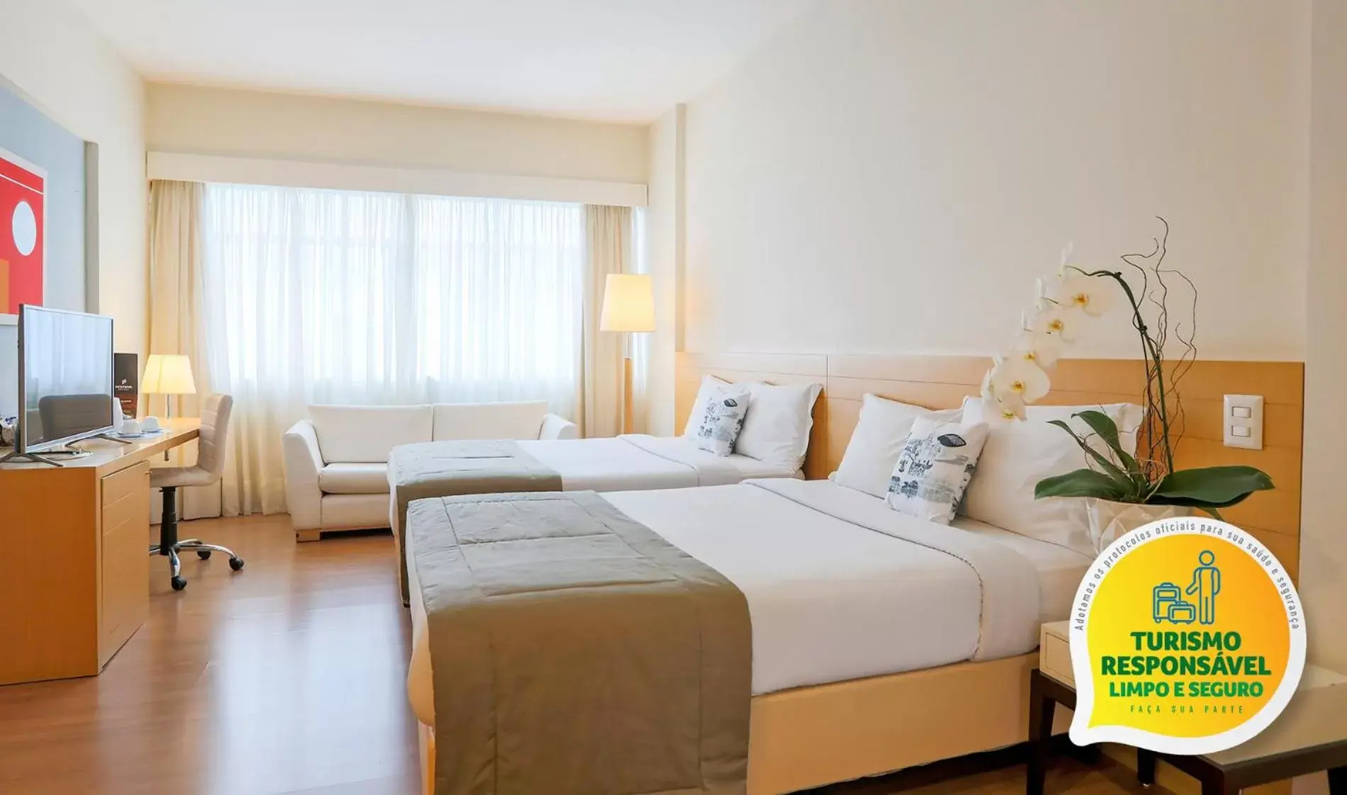 Logo/Certificate/Sign, Bed in Pestana Curitiba Logo/Certificate/Sign, Bed in Pestana Curitiba