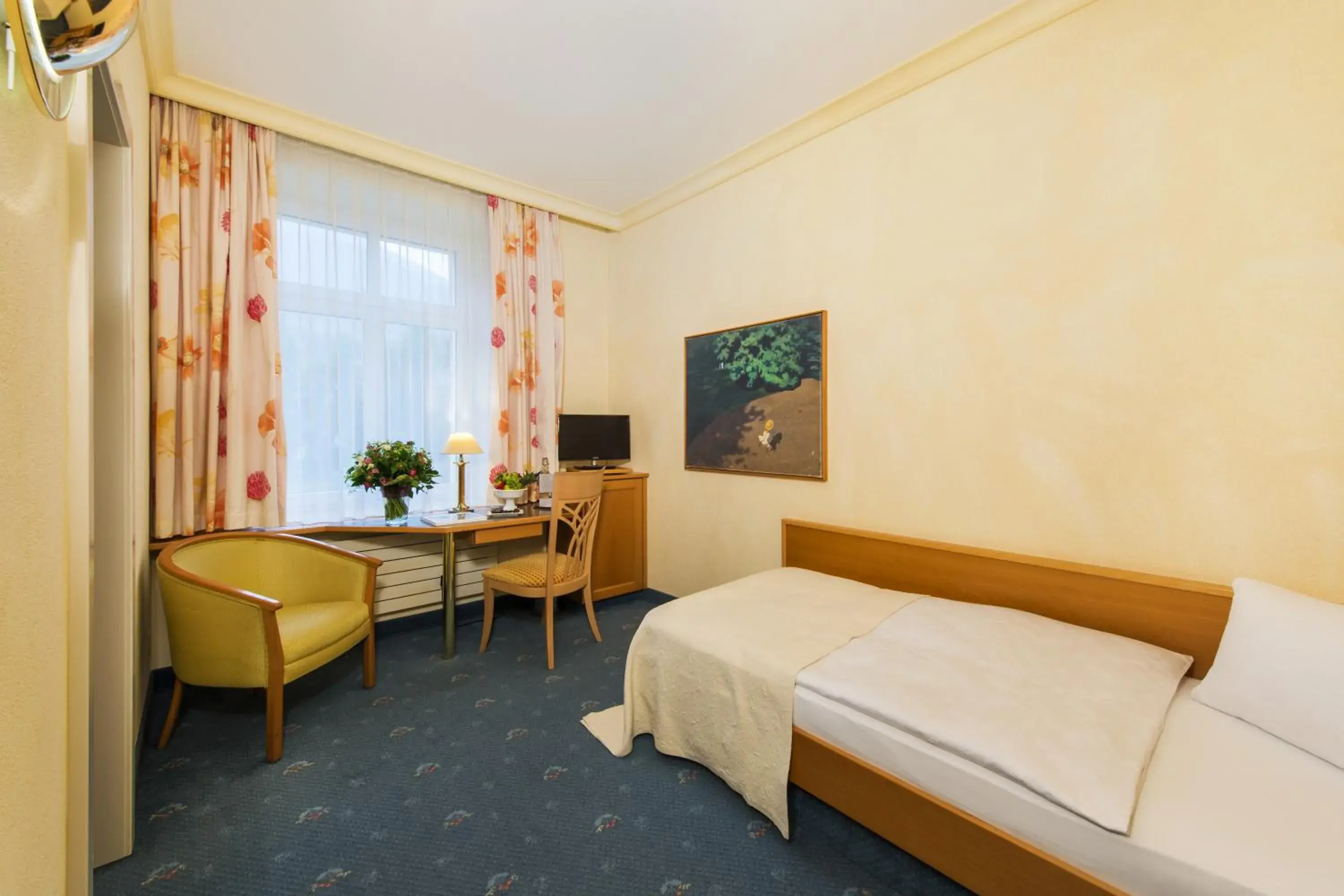 Single Room Classic - single occupancy in Cresta Palace Celerina