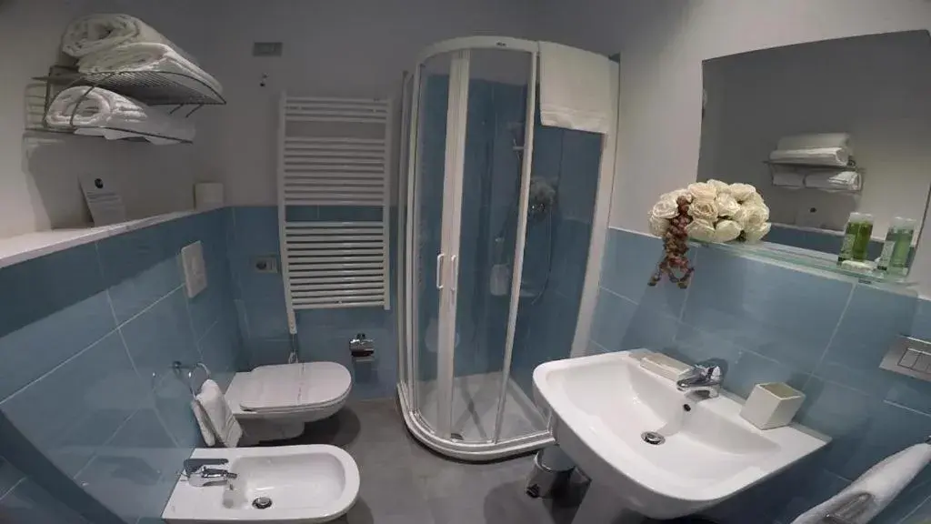 Bathroom in Hotel Sant'Anna