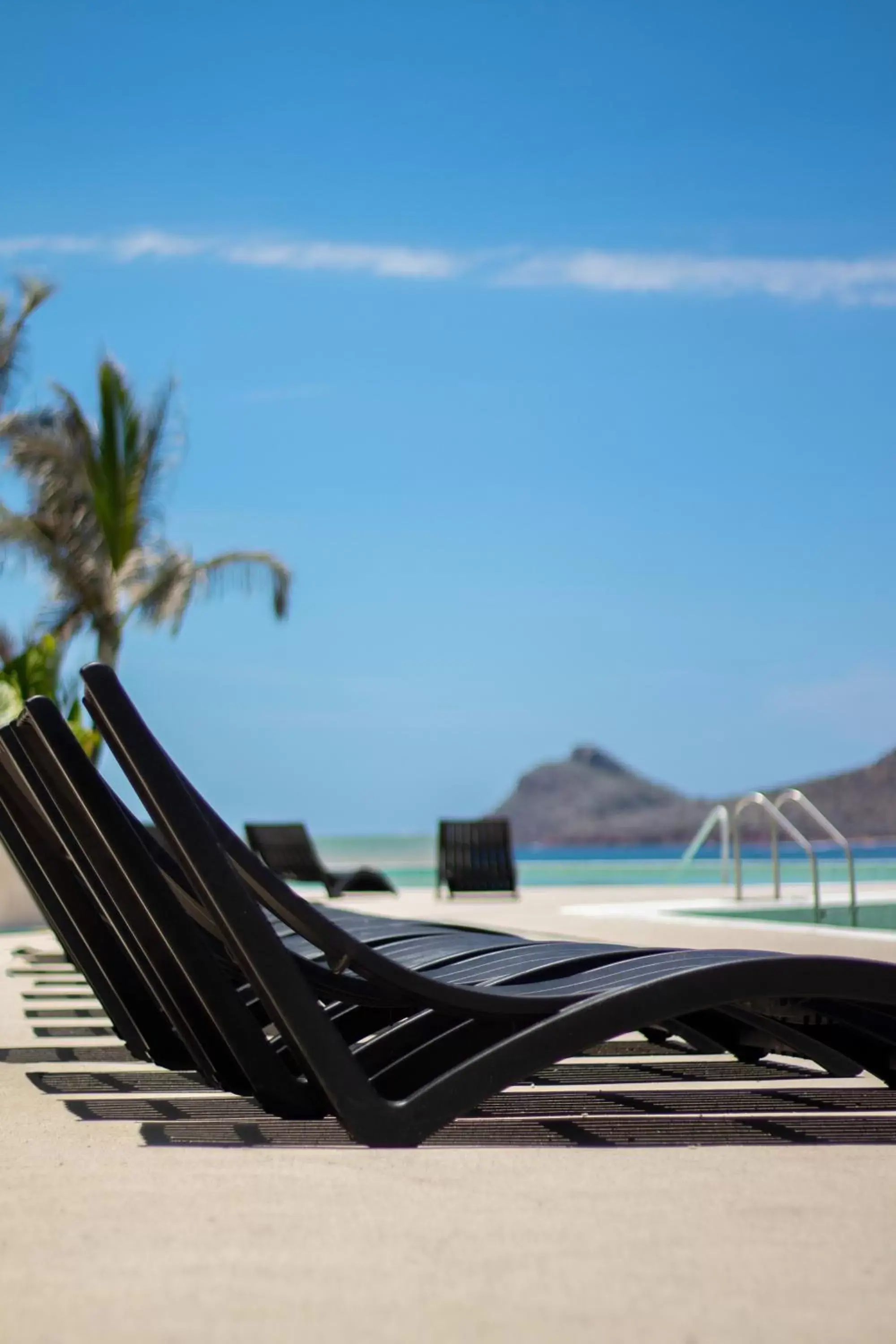 Swimming pool, Beach in Viaggio Resort Mazatlán