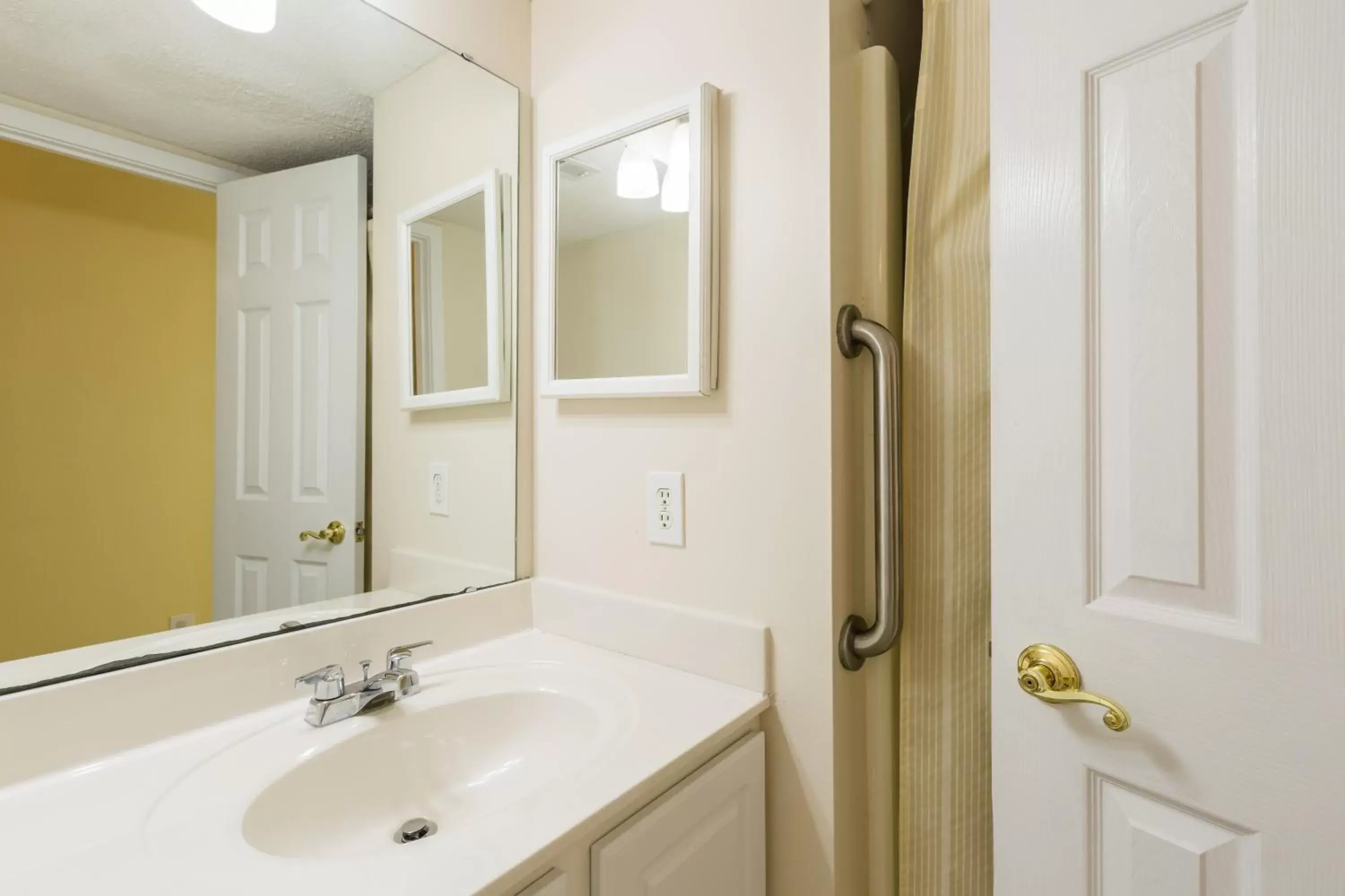 Bathroom in A Place at the Beach by Capital Vacations