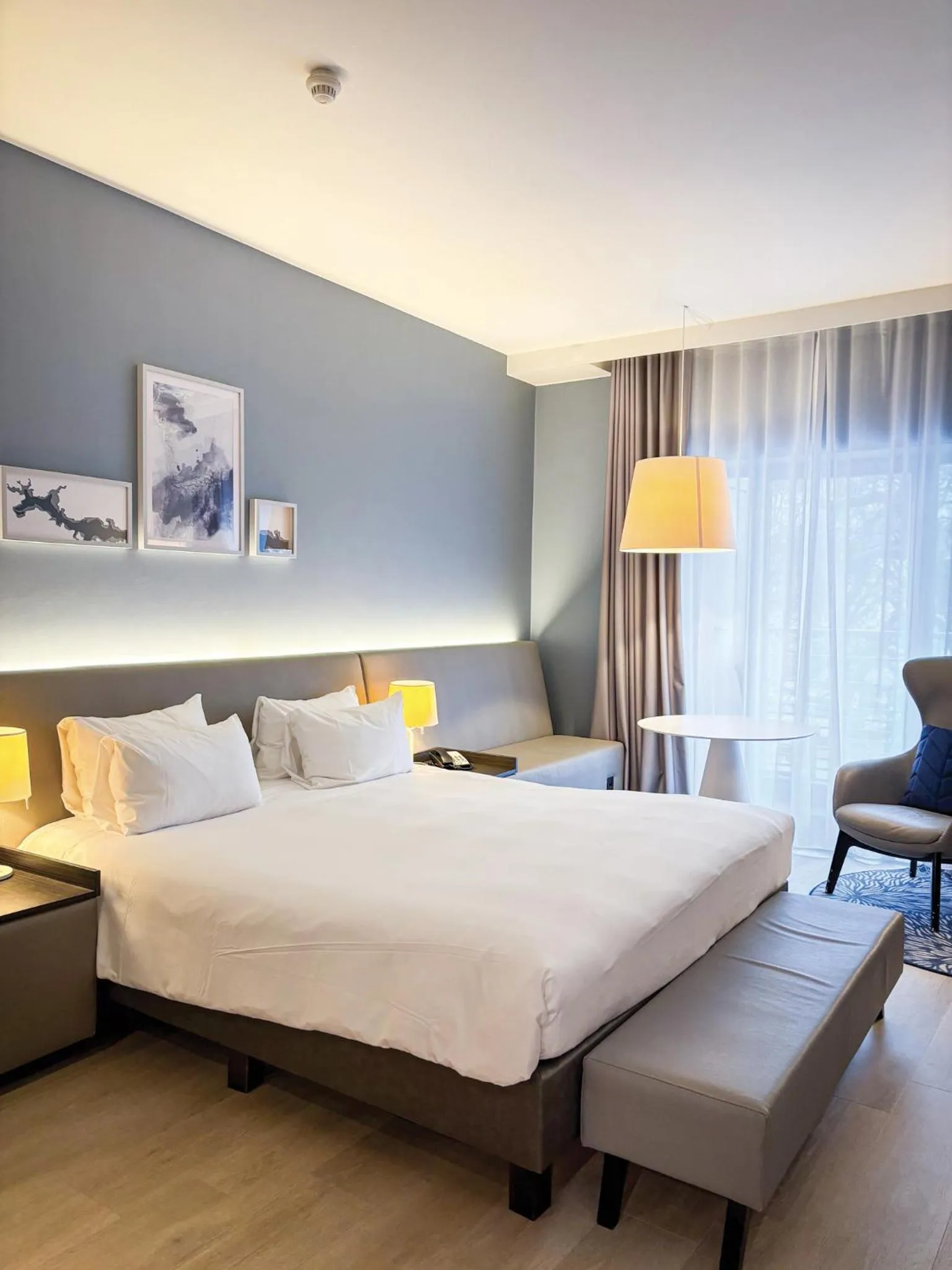 Bed in Radisson BLU Palace Hotel, Spa