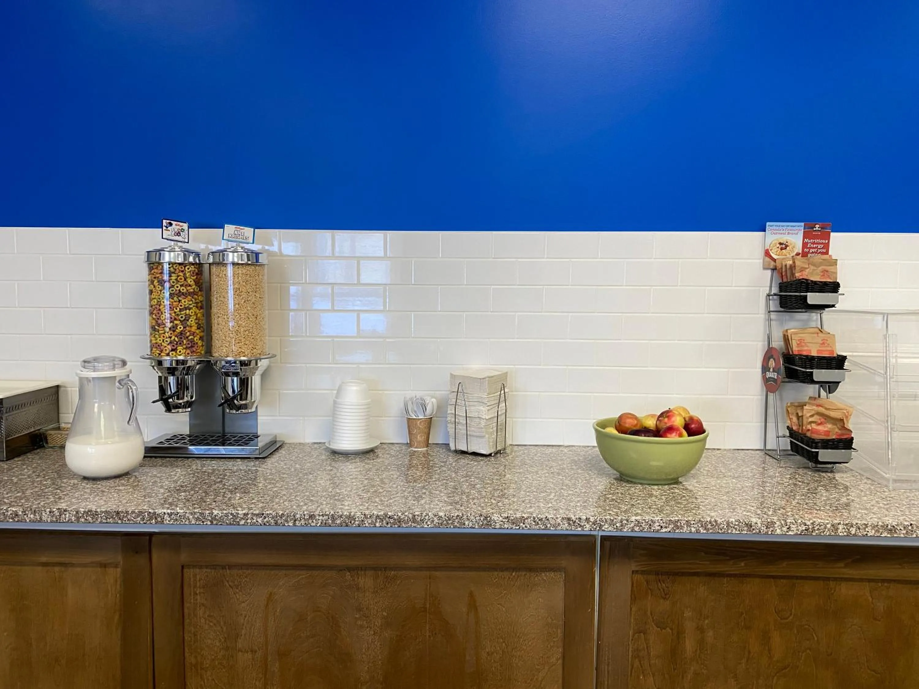 Coffee/tea facilities in Days Inn by Wyndham Brockville