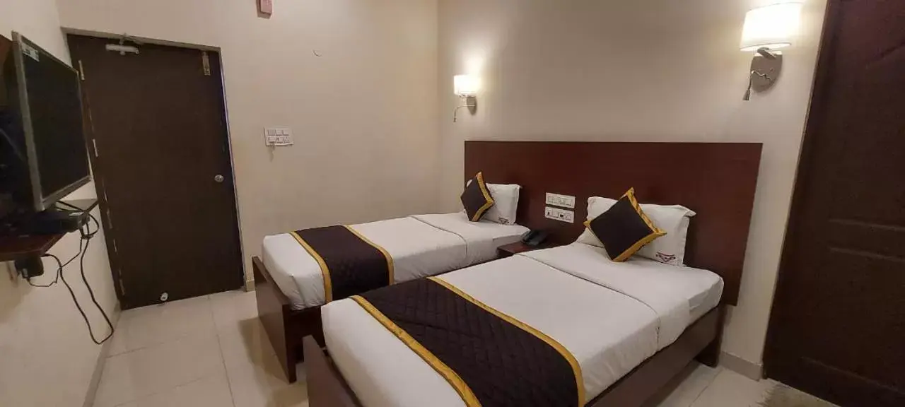 Standard Double Room in YMCA PROGRAM CENTRE Standard Double Room in YMCA PROGRAM CENTRE