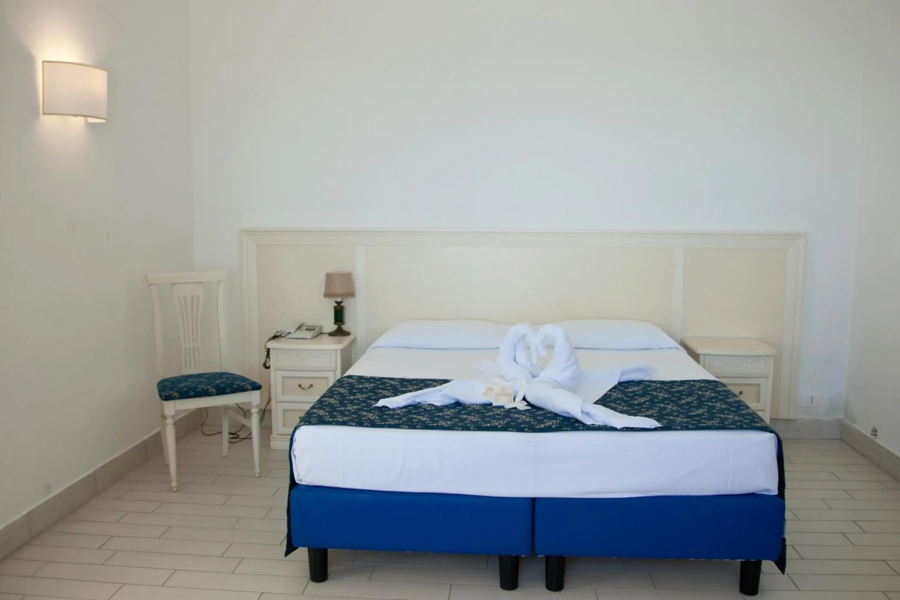 Bed in Hotel Ristorante Maga Circe