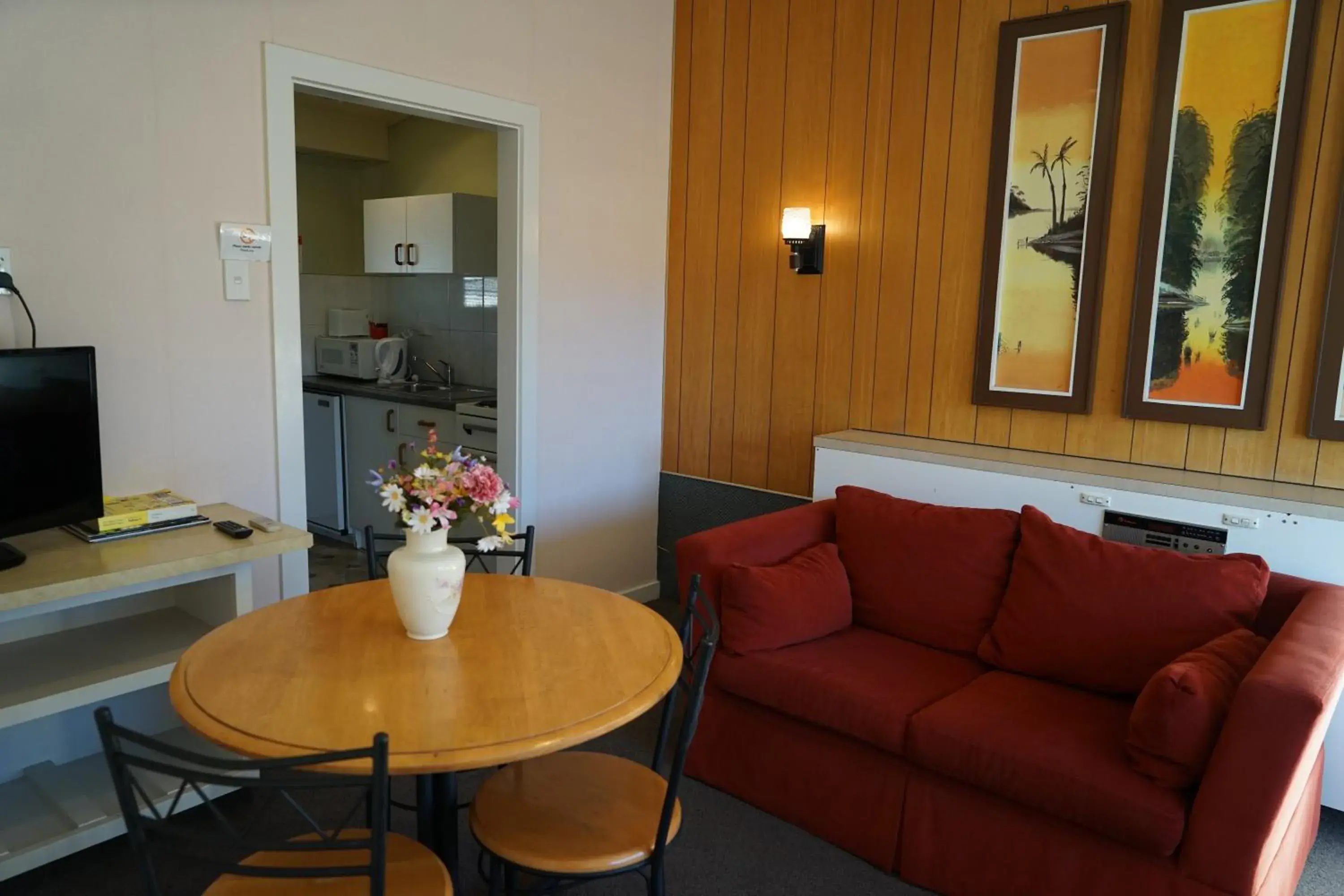 Living room, Seating Area in Tui Lodge Motel