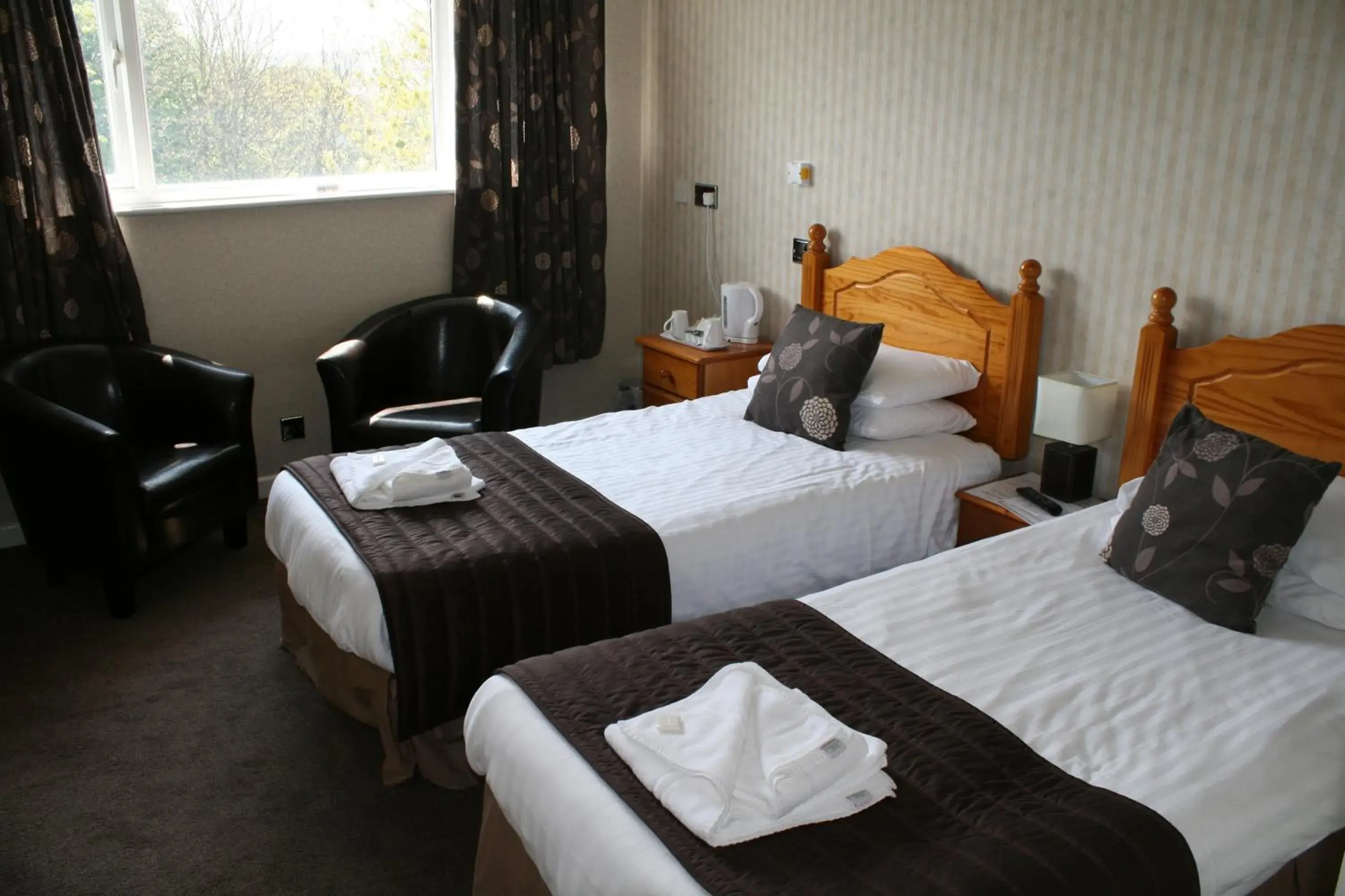 Twin Room in Torbay Court Hotel