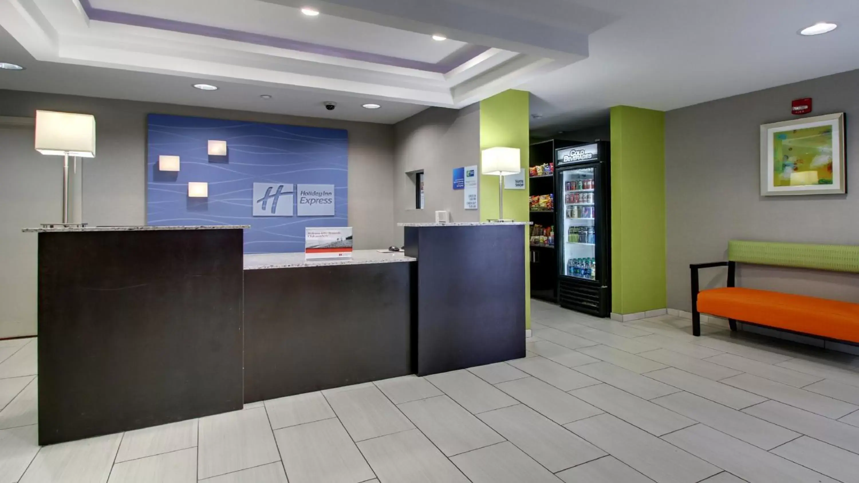 Property building, Lobby/Reception in Holiday Inn Express & Suites Jackson Downtown - Coliseum, an IHG Hotel