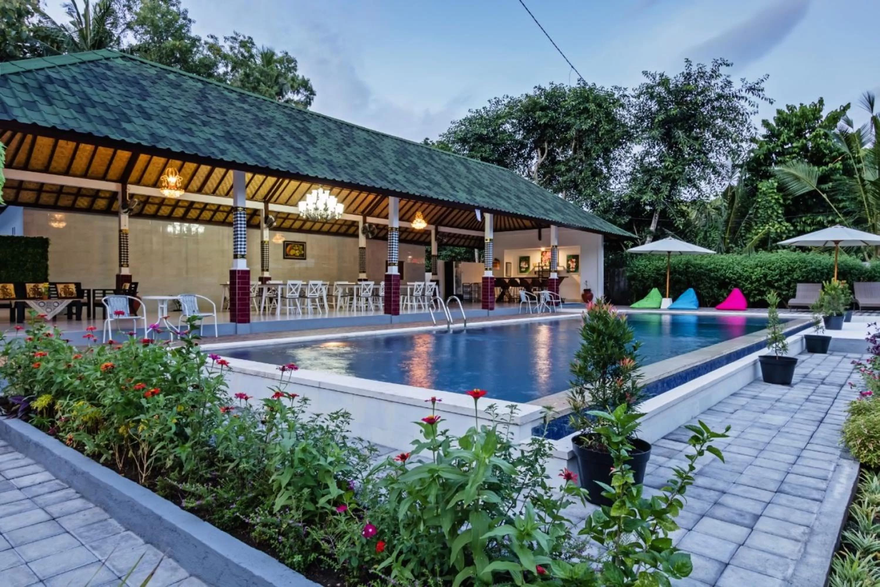 Garden in Kesari Glory Nusa Penida by GenuineHost